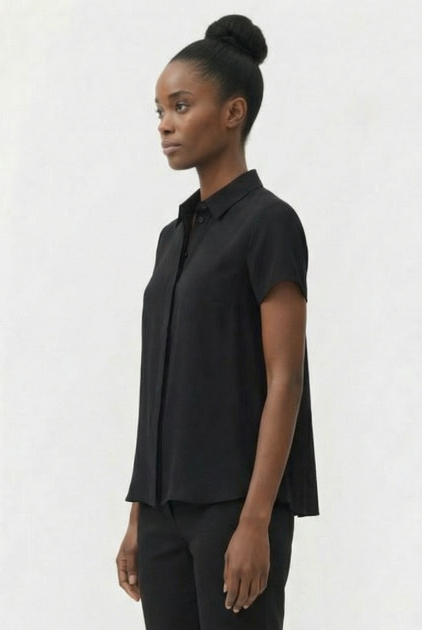 CLASSIC CREPE LIGHT SS SHIRT BLACK 3
