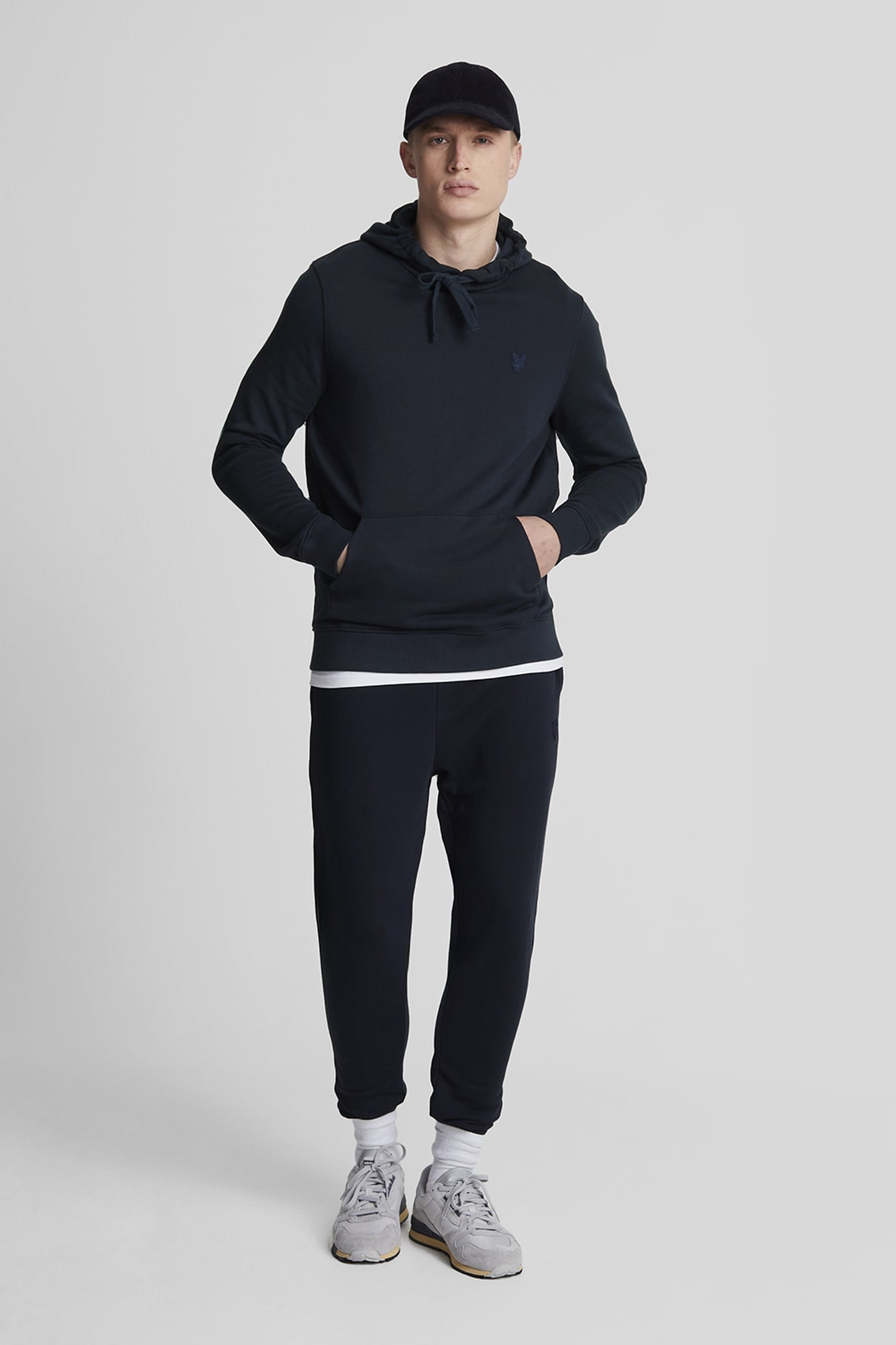 TONAL EAGLE PULLOVER HOODIE DARK NAVY 1