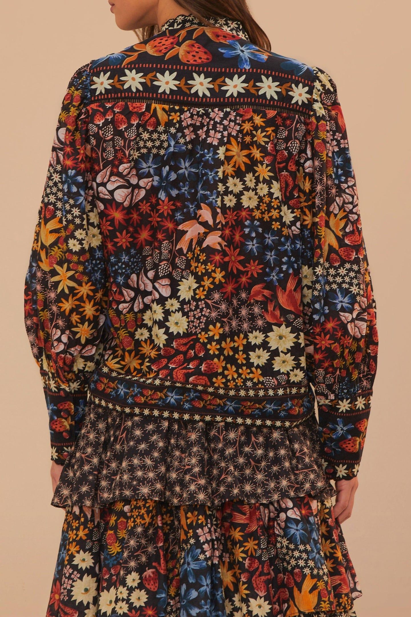 JUJUS GARDEN BLACK BLOUSE 3