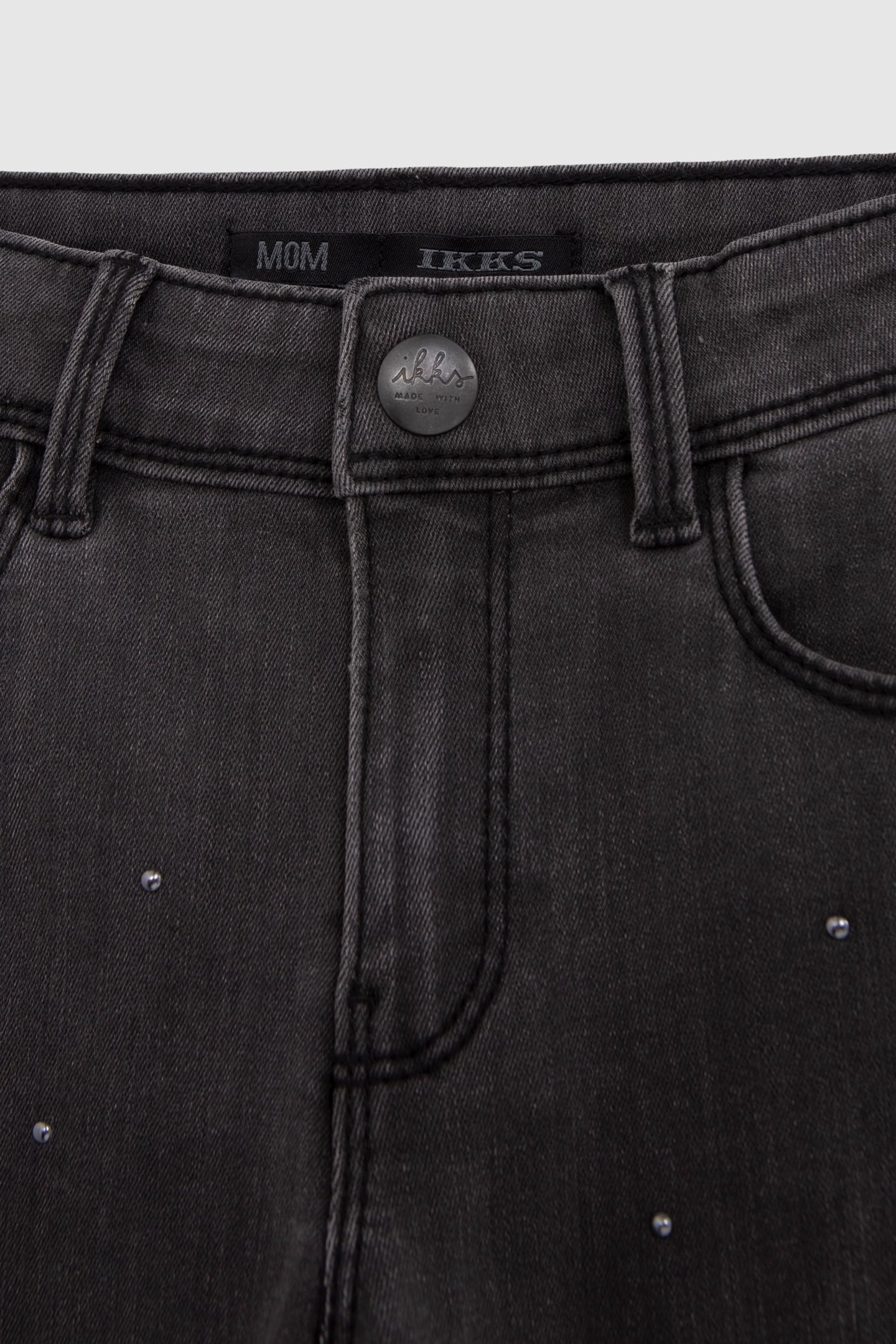 MOM WASHED BLACK JEANS WITH GIRL STUDS 3