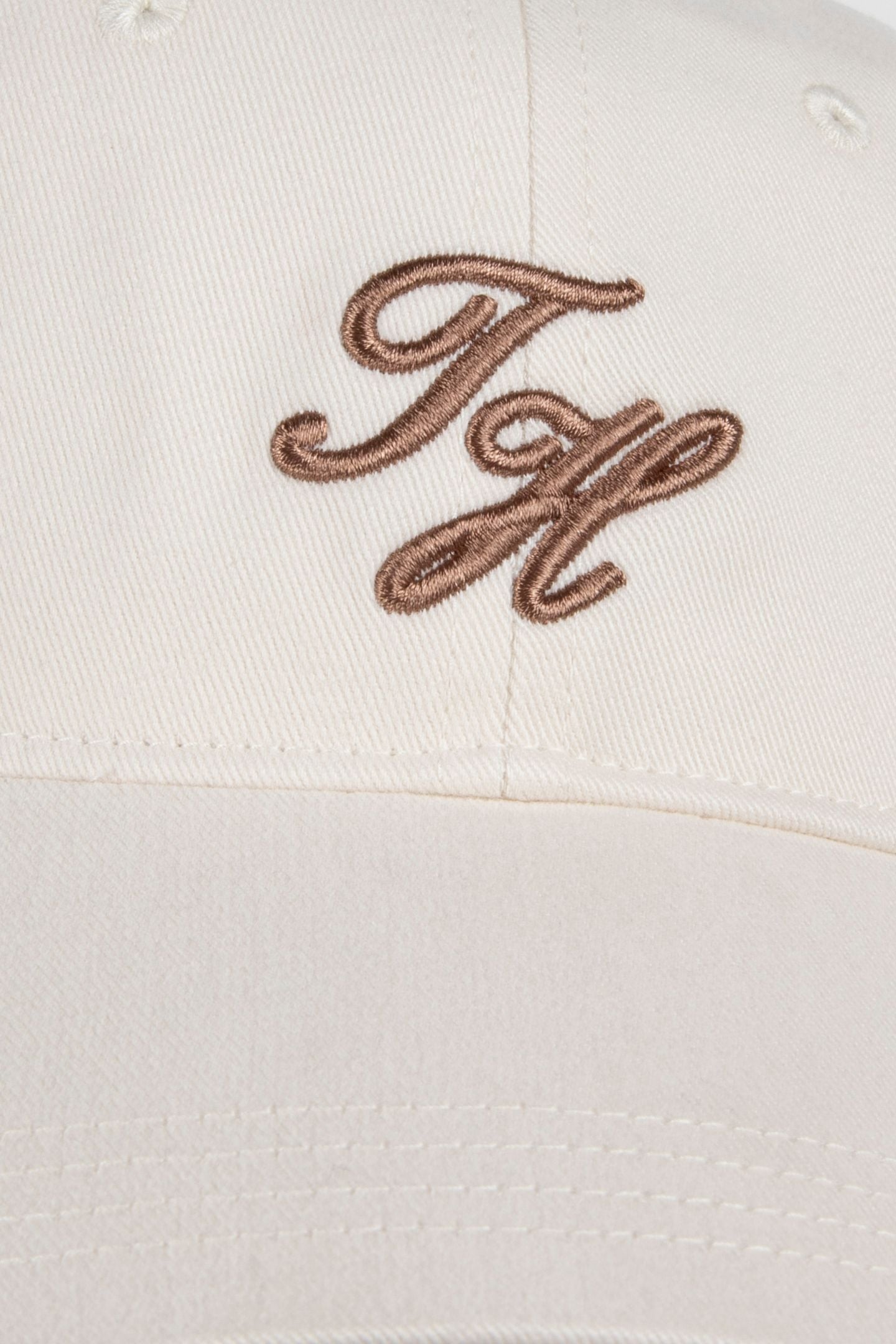 EMBROIDERED CAP IVORY PETAL 4