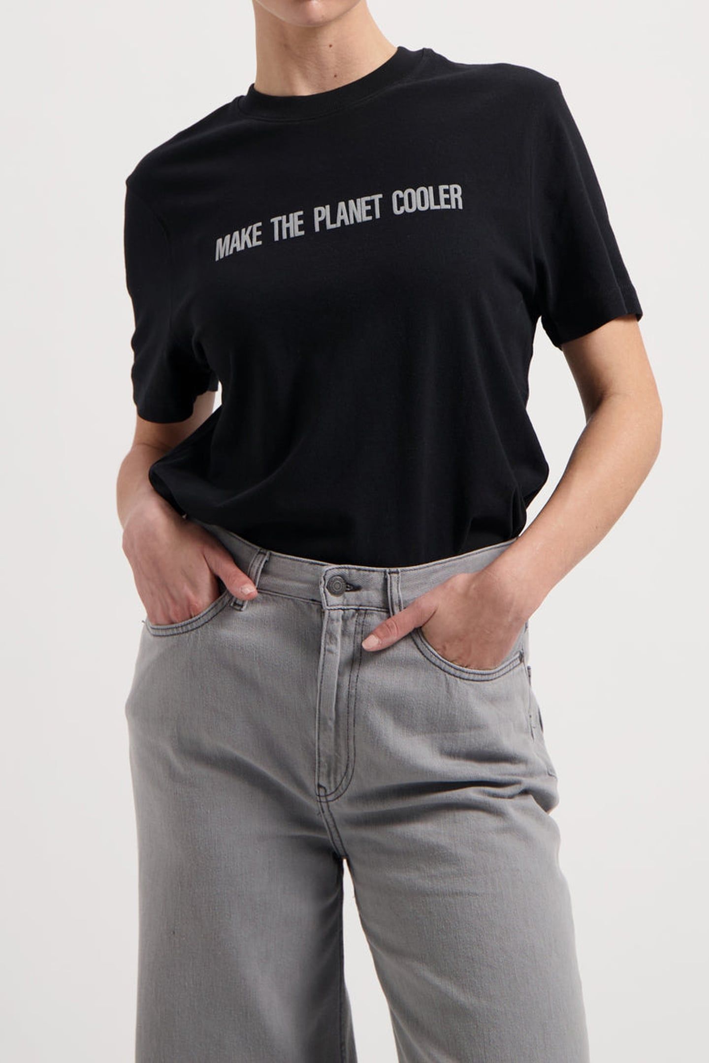 ROBIN TEE BLACK 4