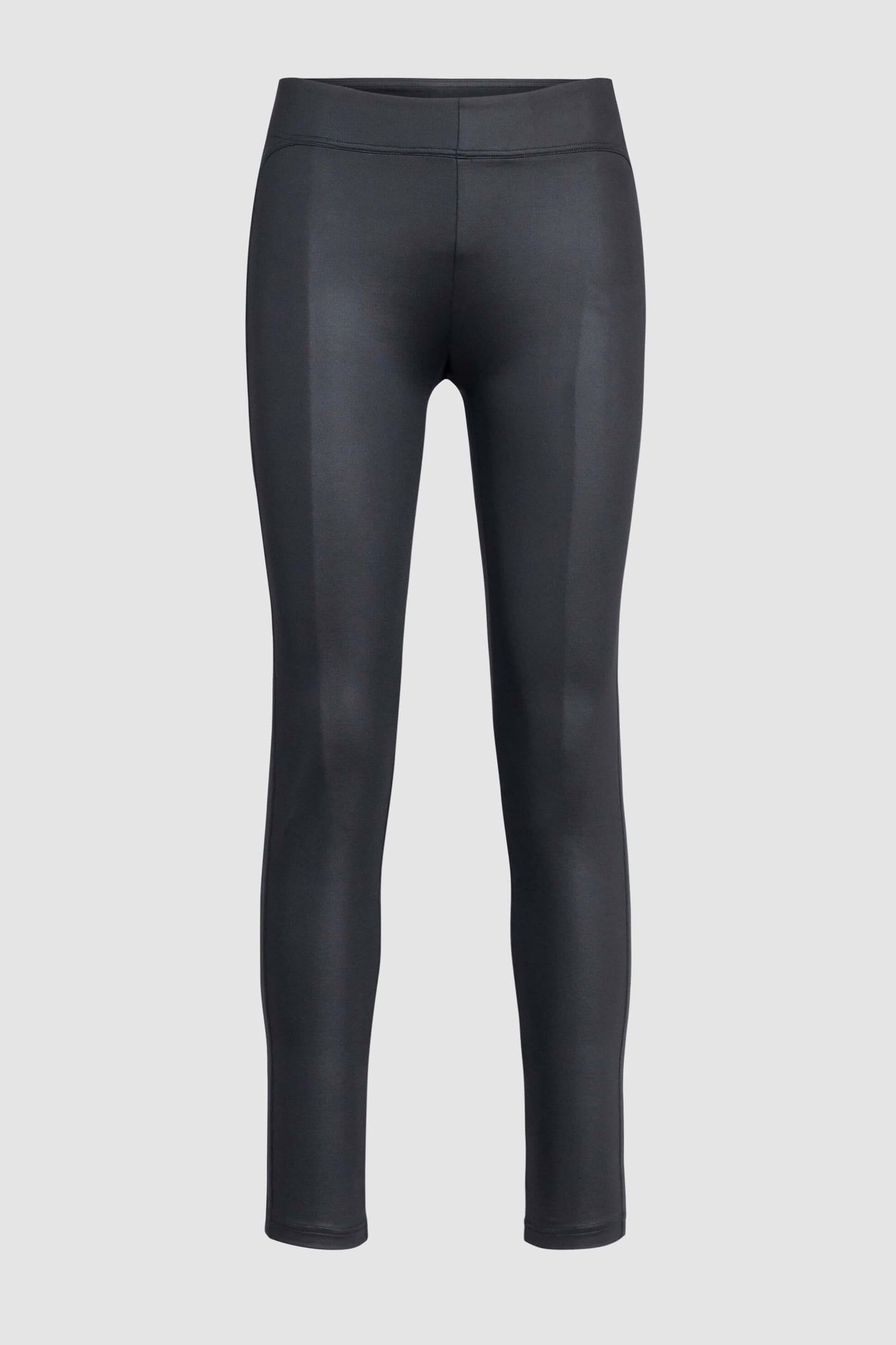UVEA BLACK 4
