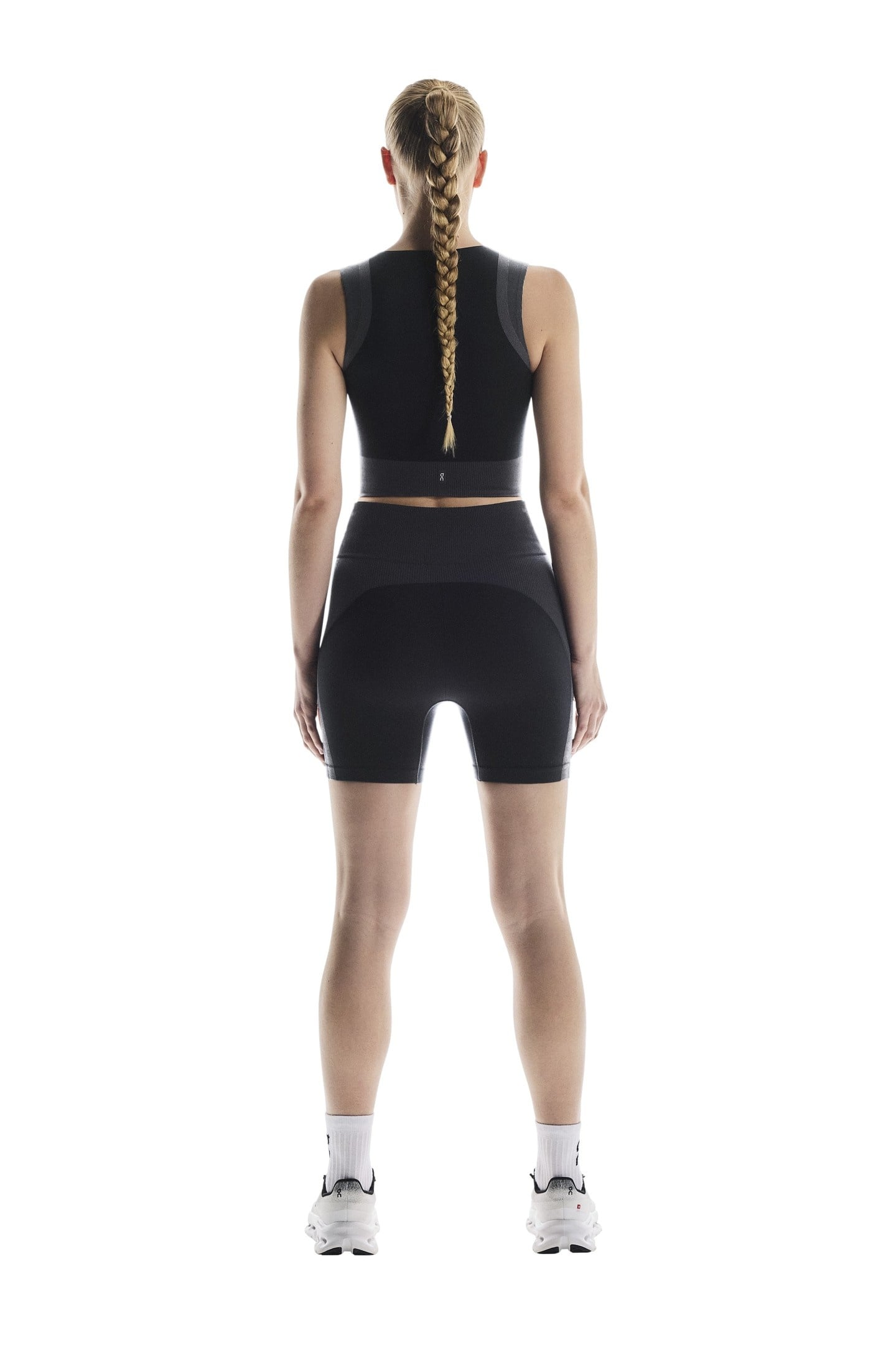 STUDIO KNIT CROP 1 W BLACK | ECLIPSE 6
