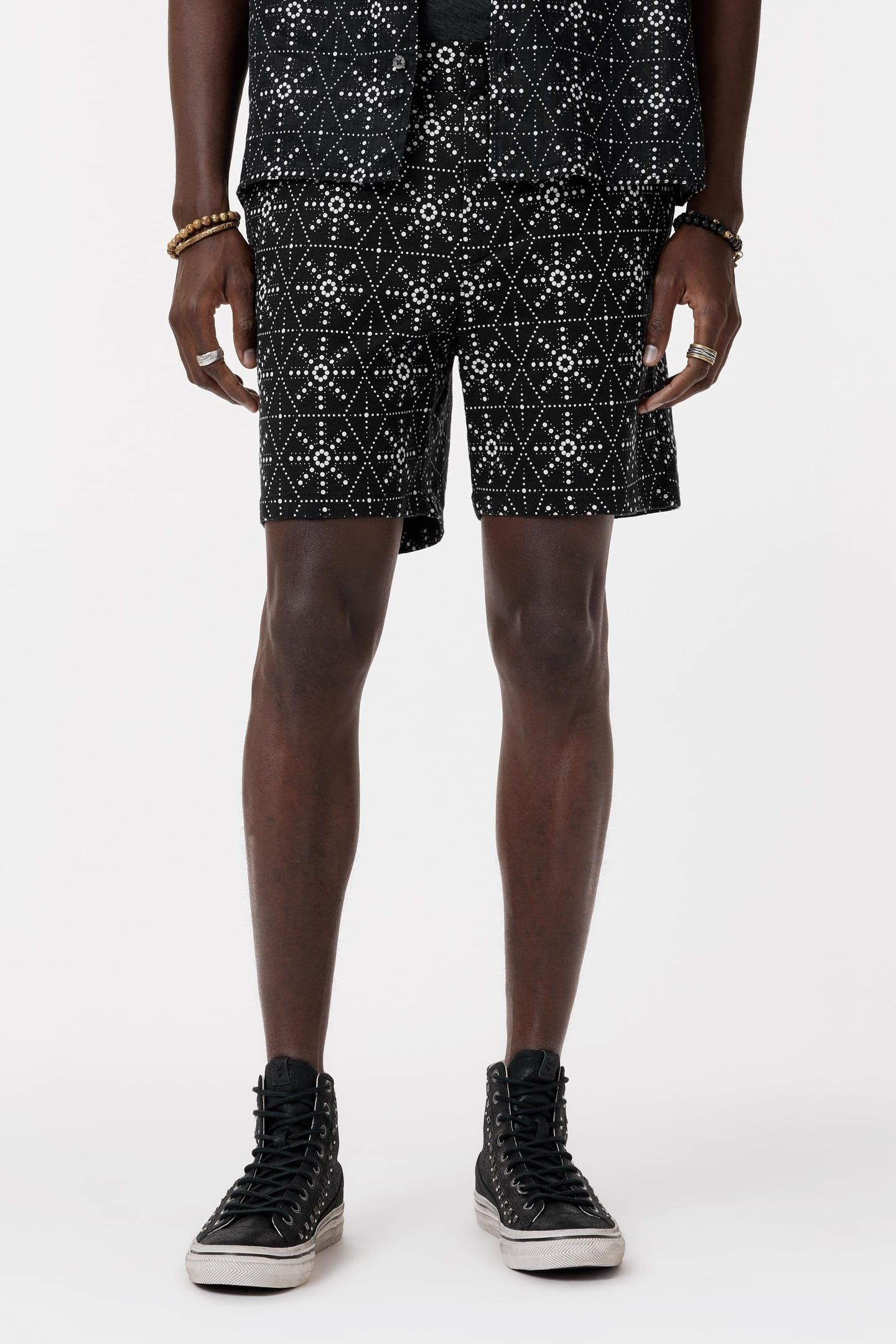 DARYL DRAW STRING SHORTS WITH BACK WELT BLACK 1