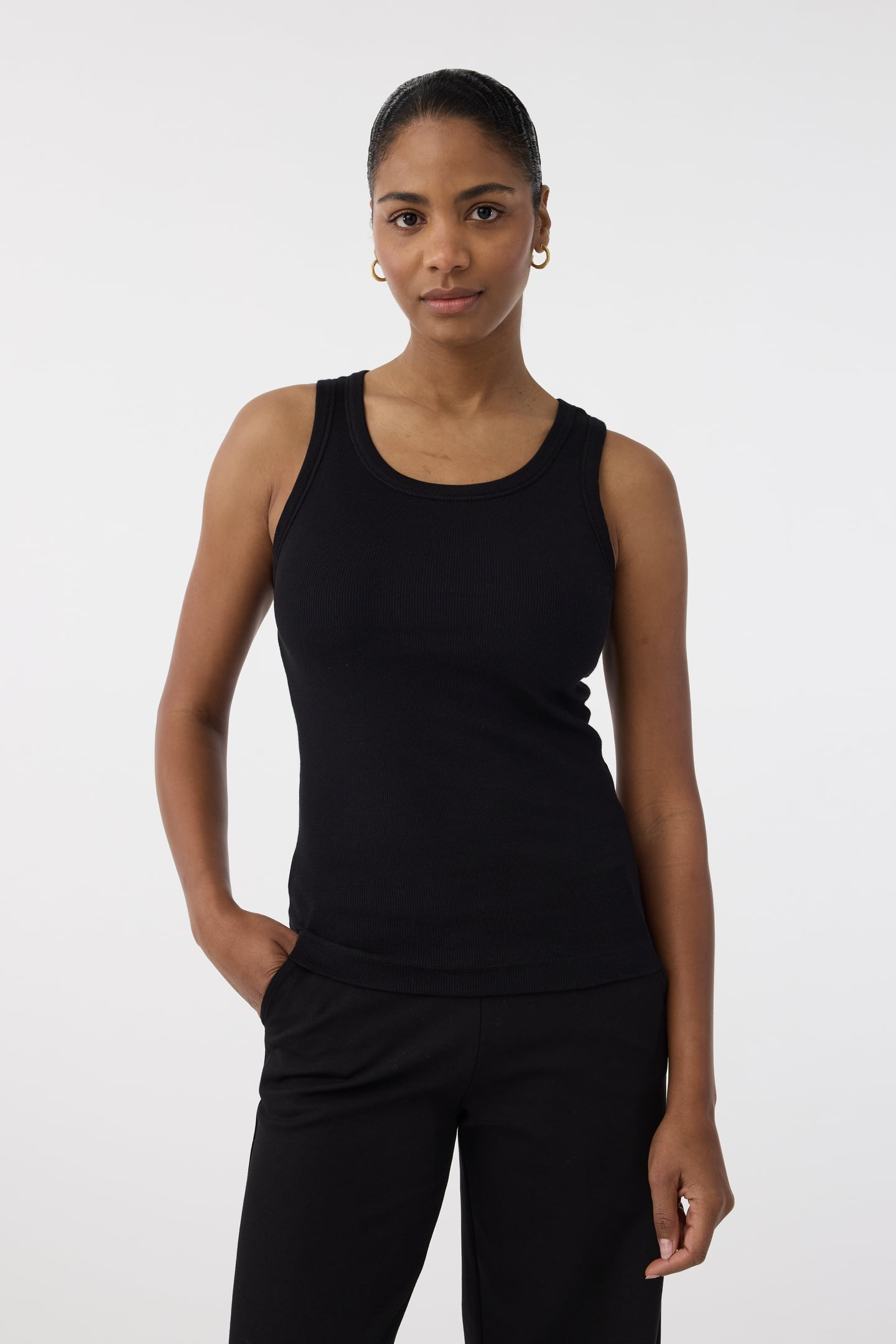 ELLA TOP BLACK 2