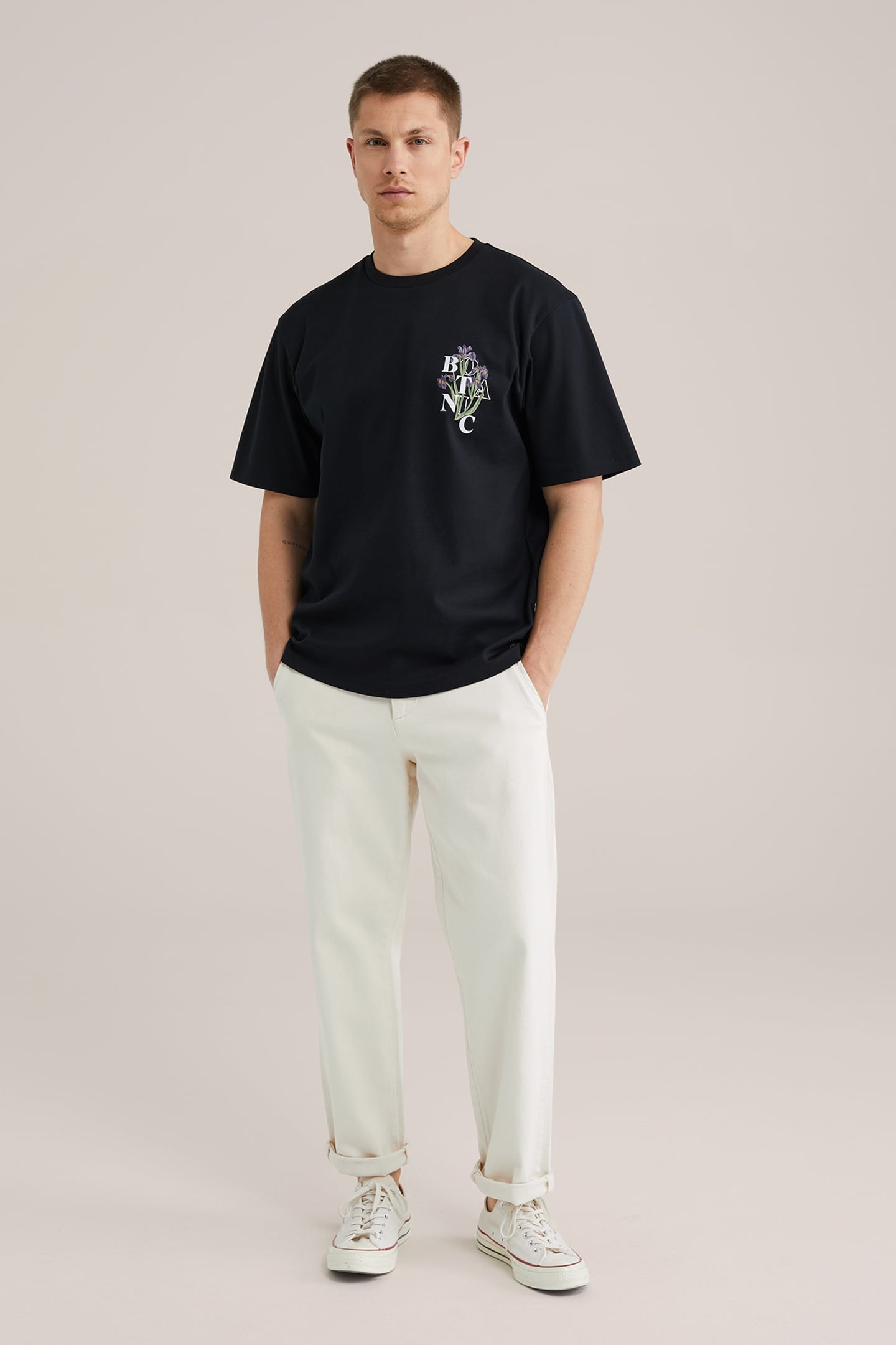 T-SHIRT BLACK 1