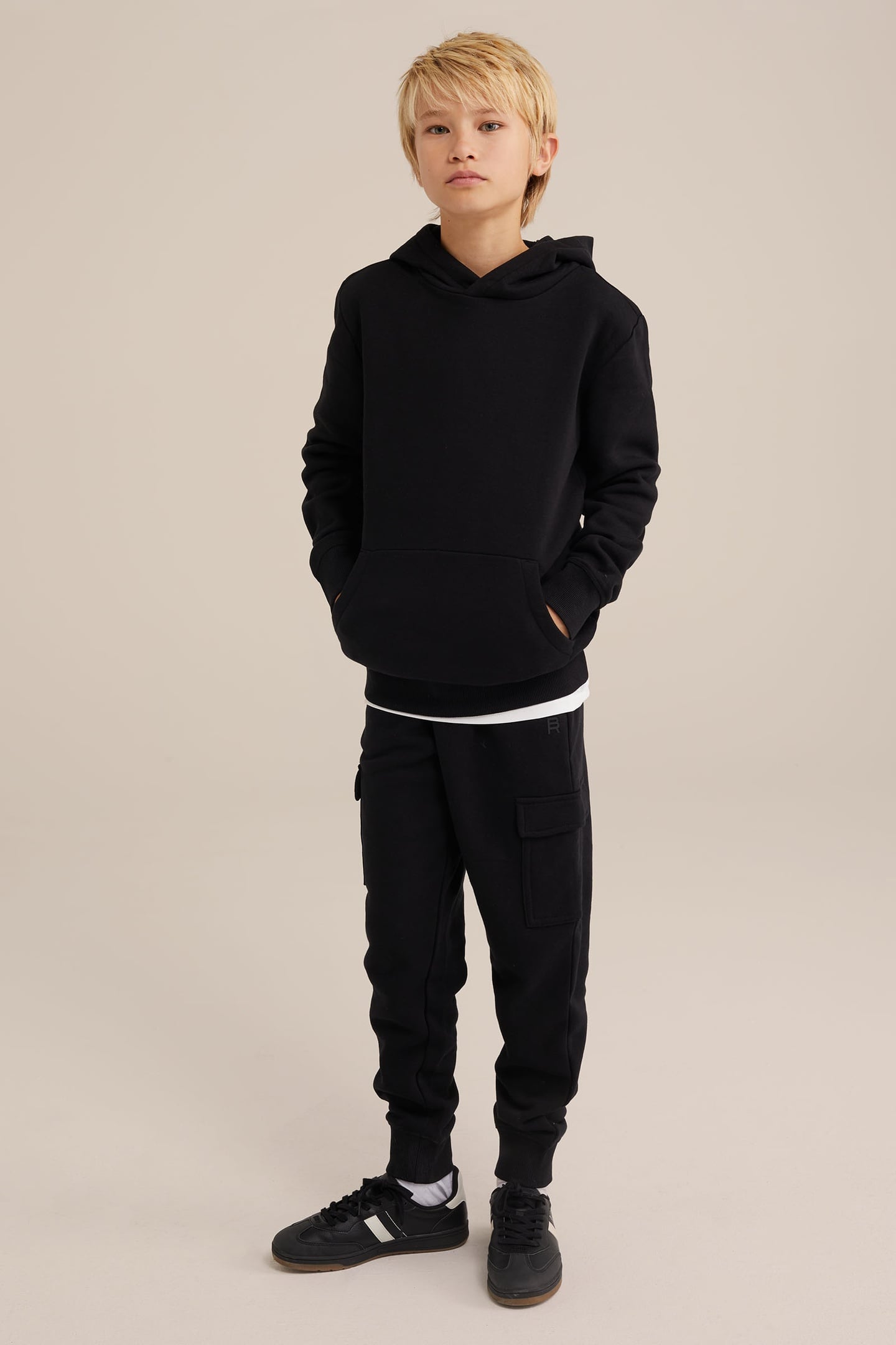 SWEATER BLACK 1