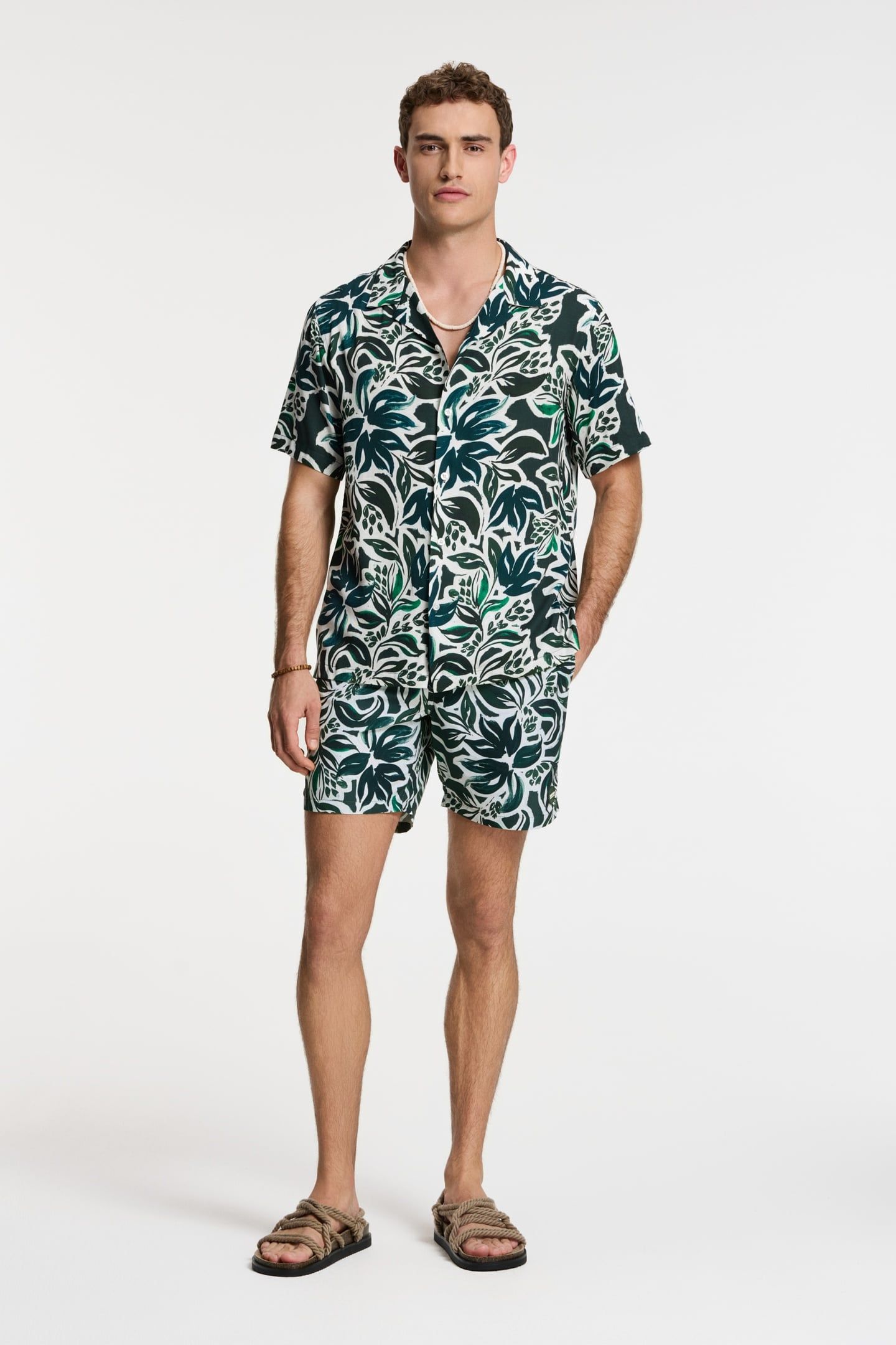 VIC SHORT SLEEVE SHIRT FLORAL LEAFS GREEN FLORAL LEAVES 4