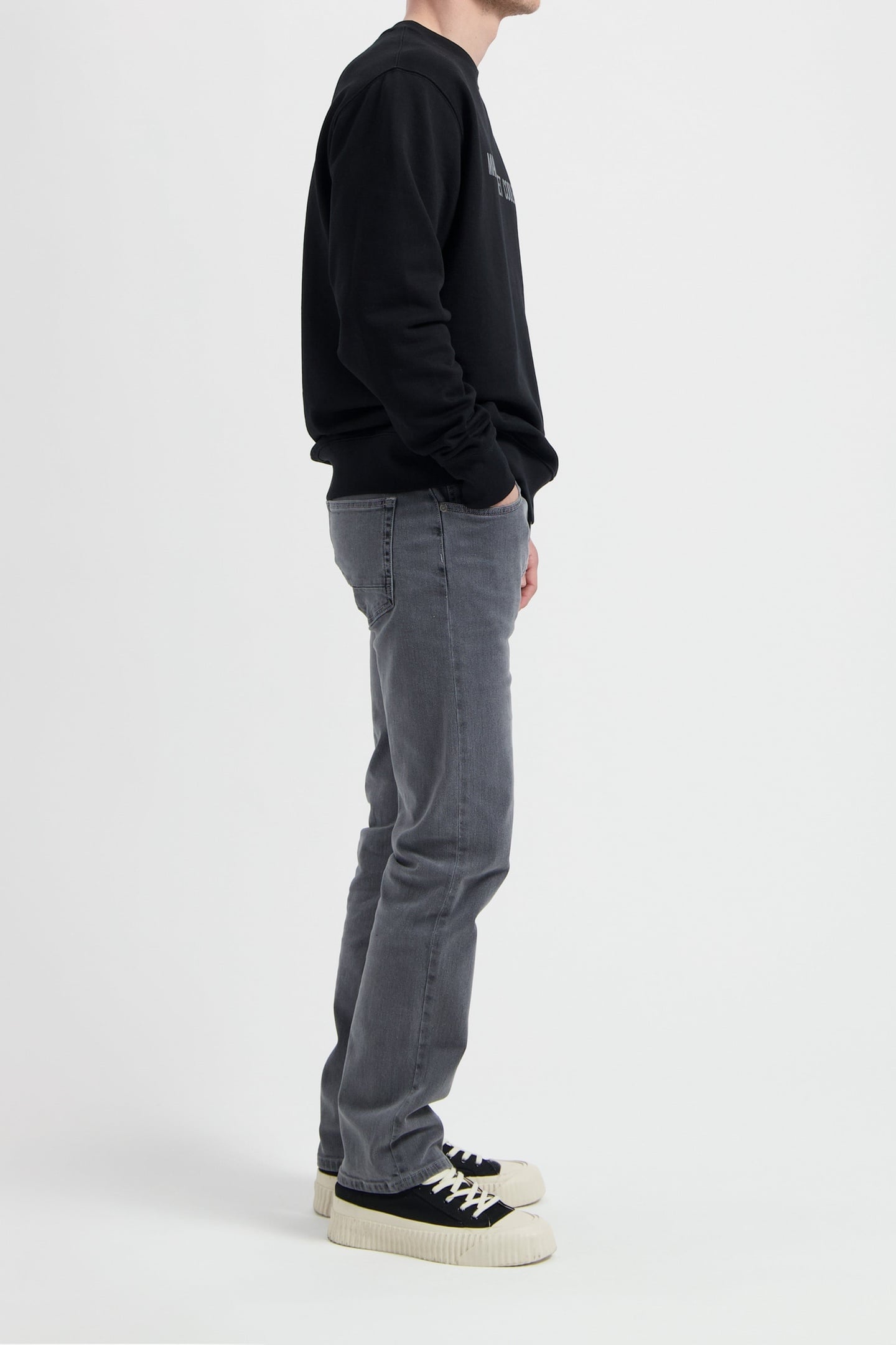 TY SWEATSHIRT BLACK 5