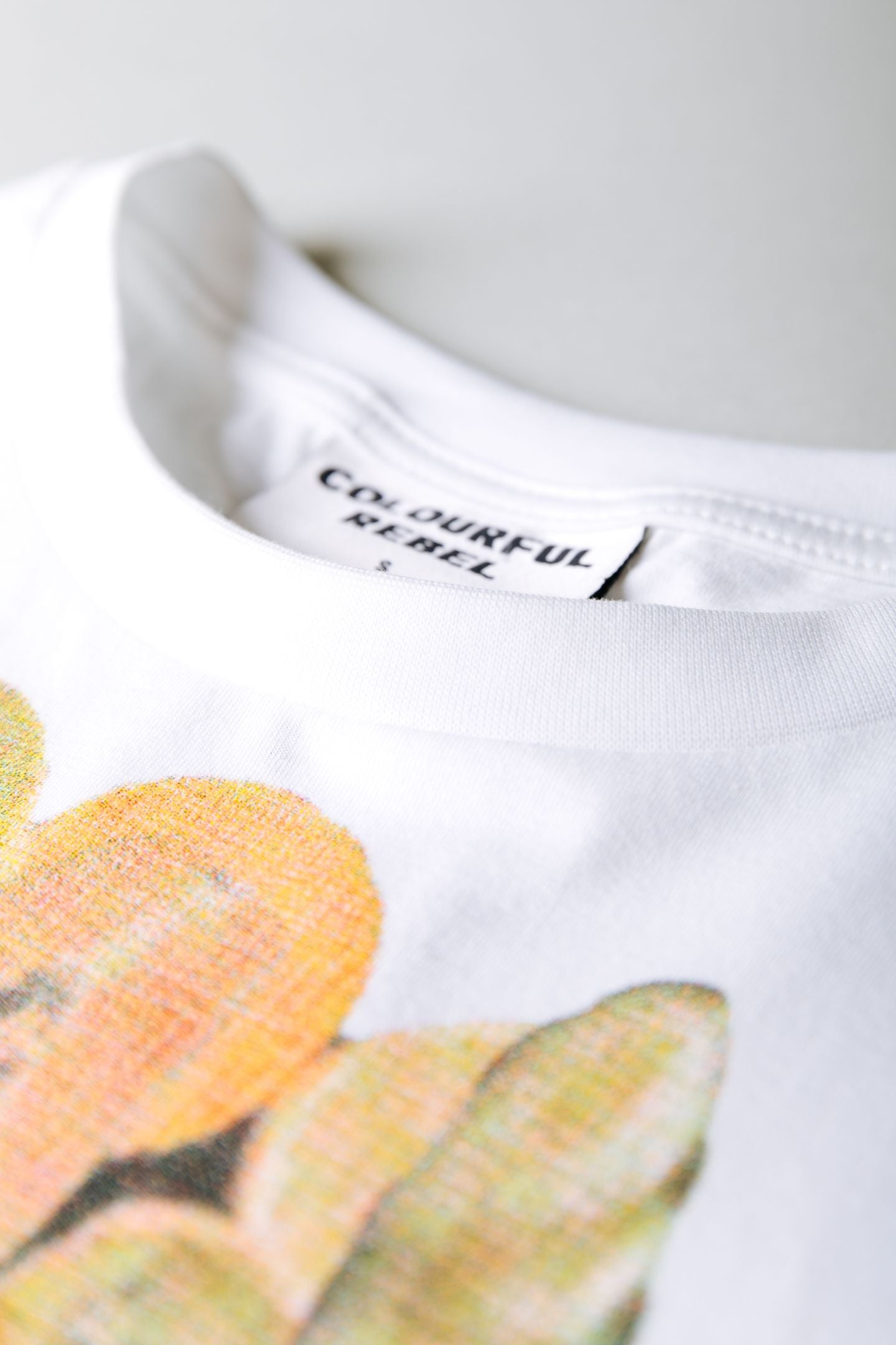 ISLAND LIFE LOOSEFIT TEE STANDARD WHITE 4