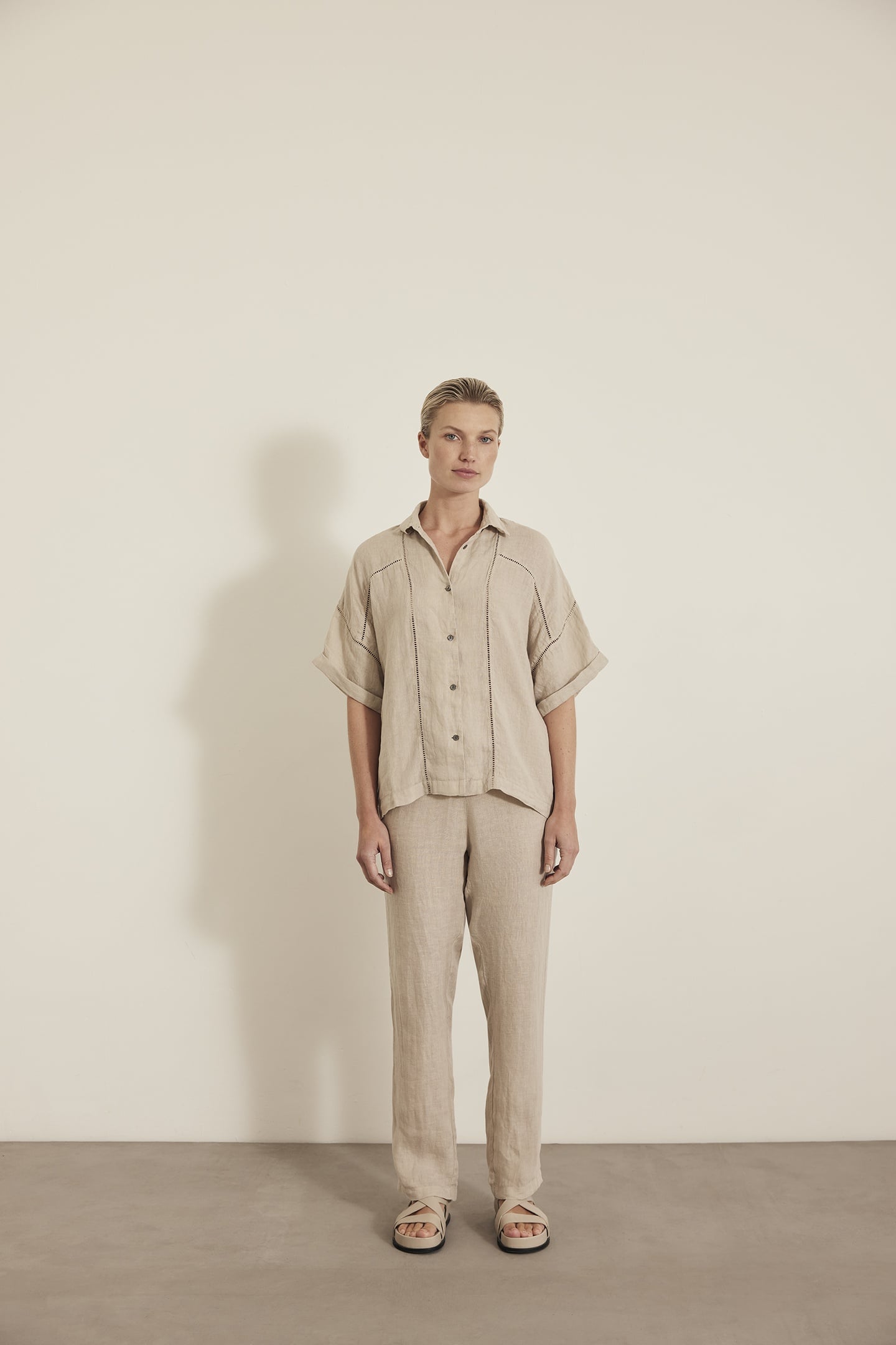 KATE BLOUSE SAND 2