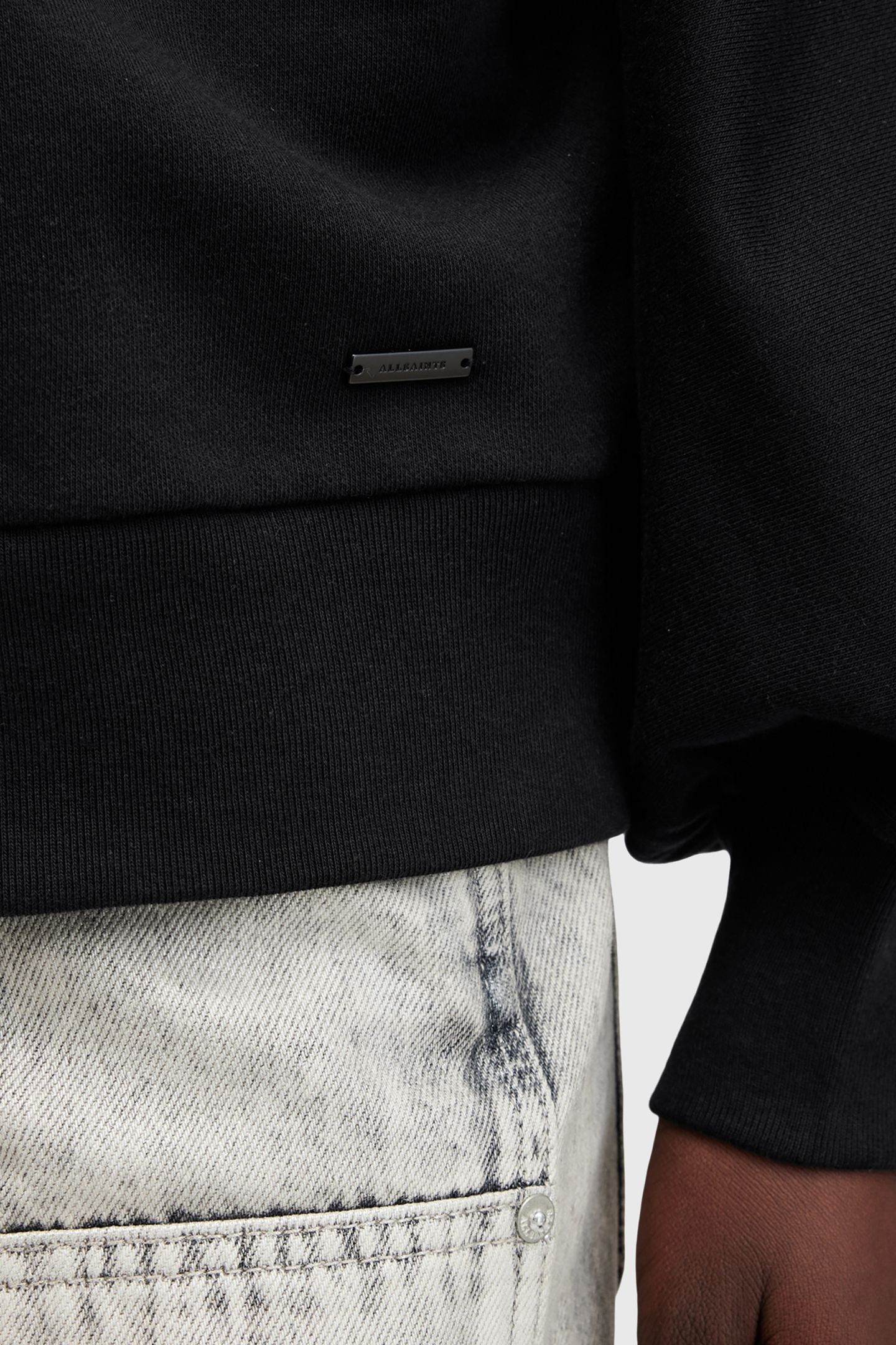 ARTIA HOODY BLACK 7