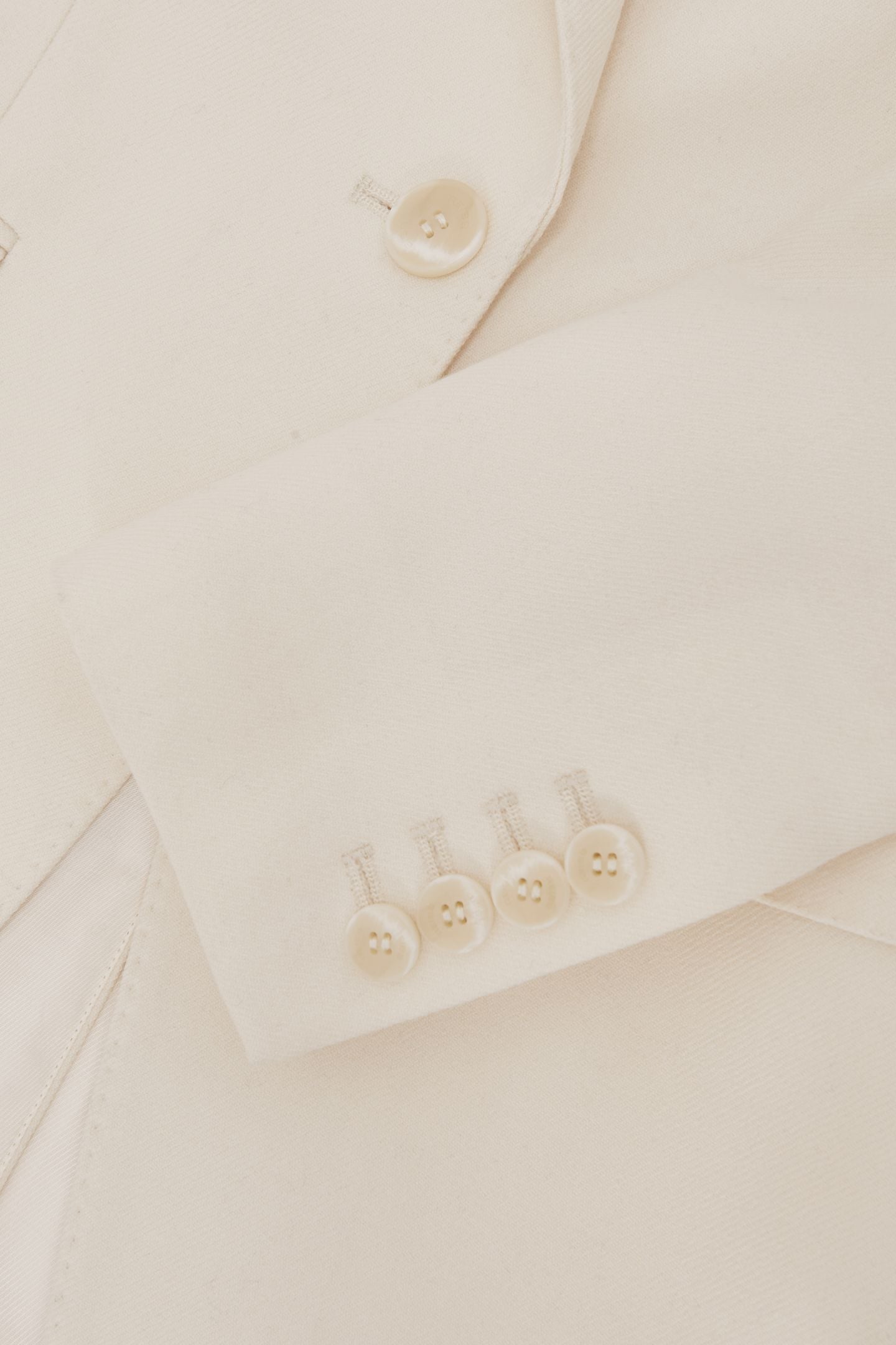 TUX BLAZER WHITE 6