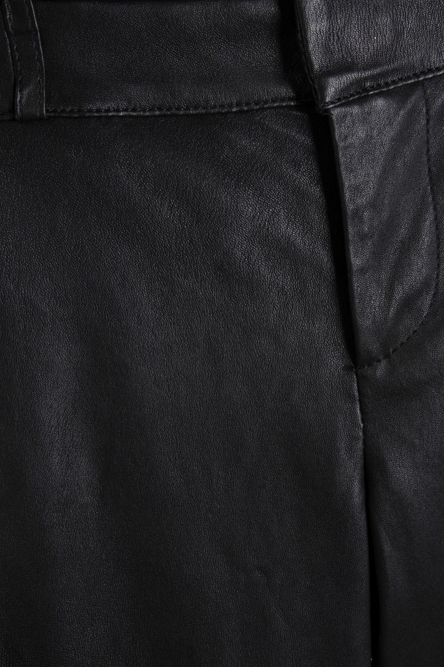 MALACCA BLACK 4