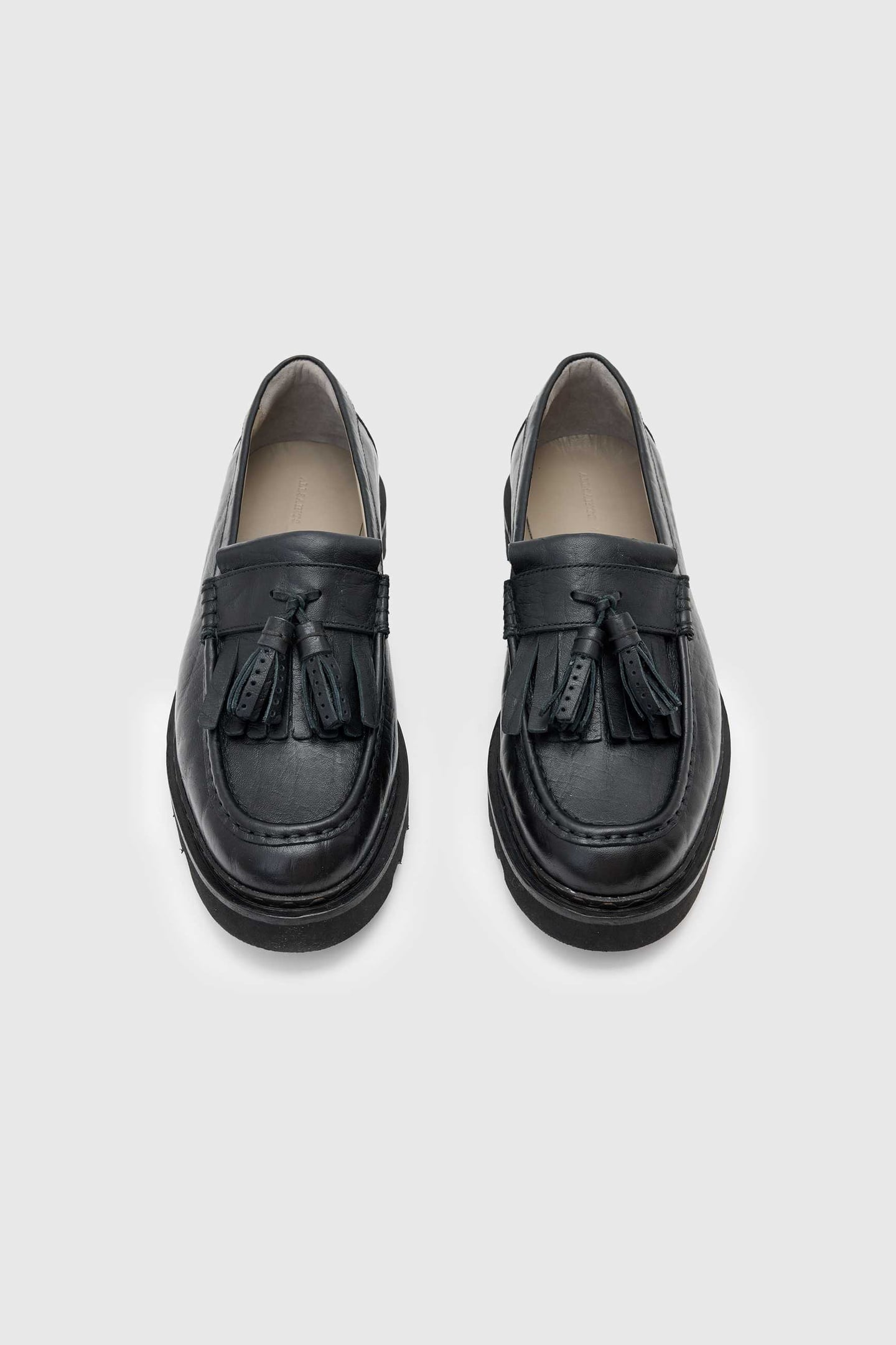 SKIFF TASSEL LOAFER BLACK GRAIN 4