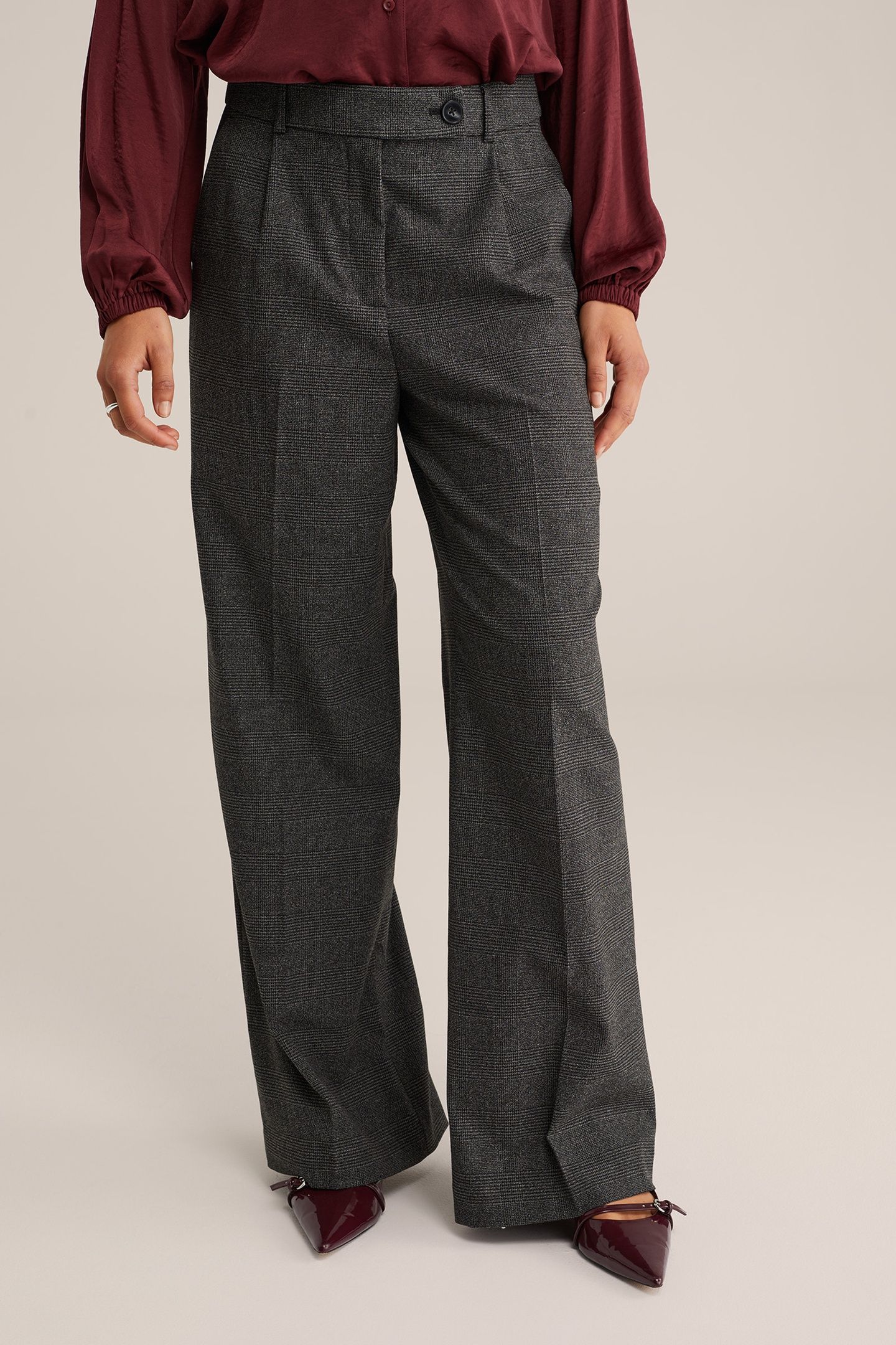 TROUSER BLACK 1