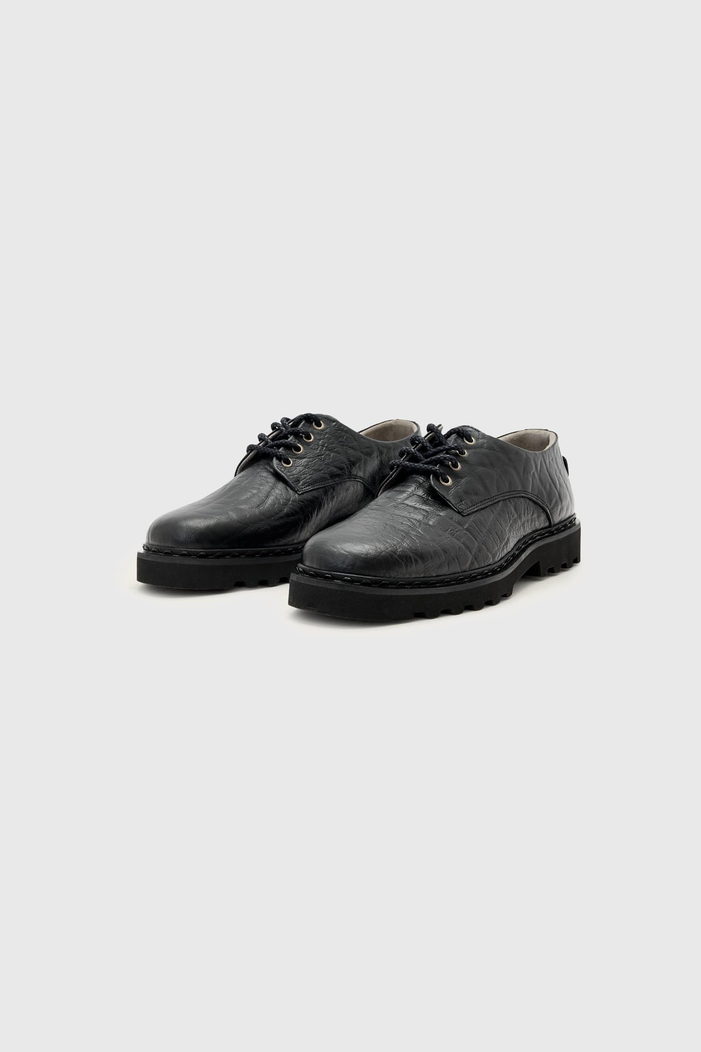 SKIFF DERBY BLACK GRAIN 3