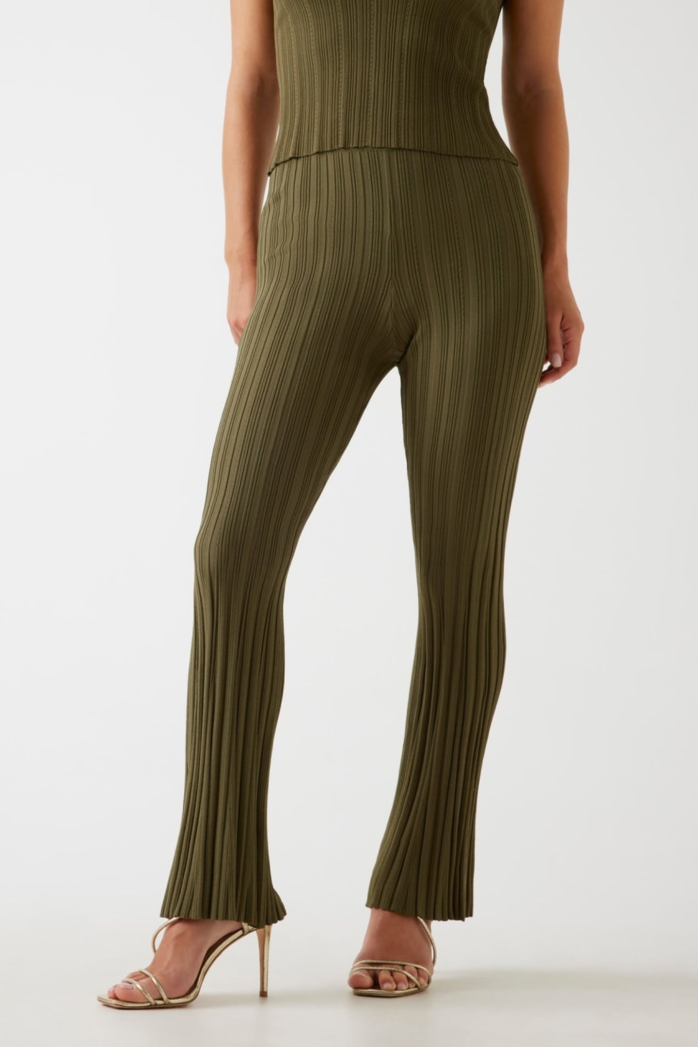MARCIANO BY GUESS GIADA FLARE SWEATER PANT ARMY OLIVE 2