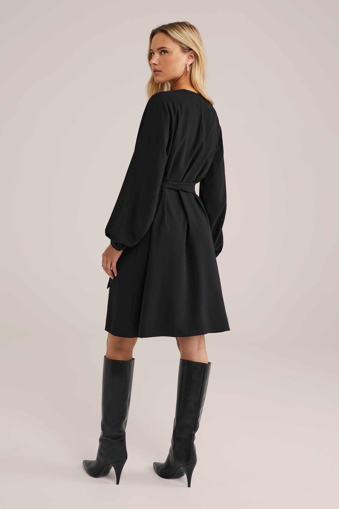 DRESS MID LENGTH BLACK 3