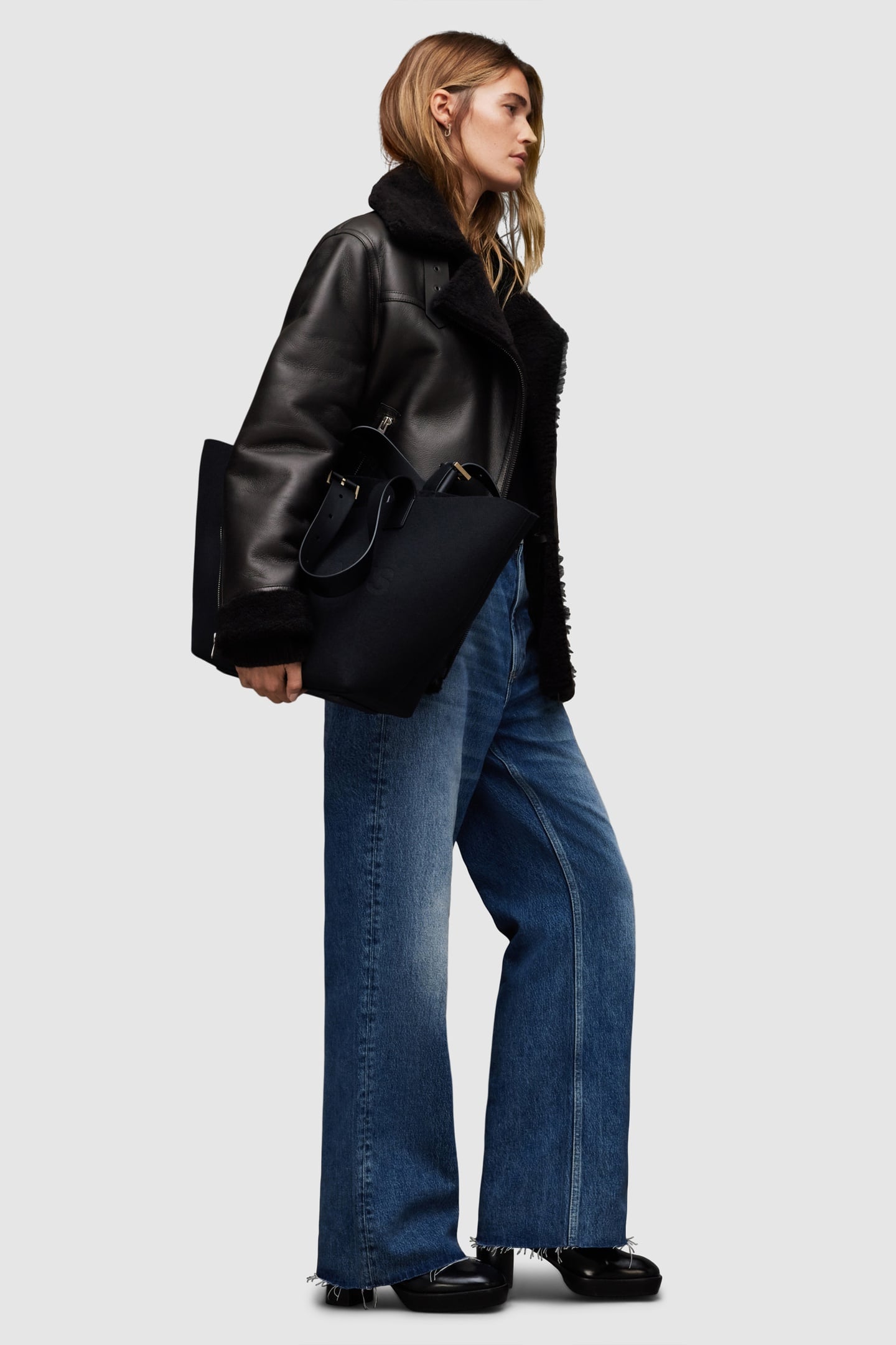 SOLA SHEARLING BLACK 5