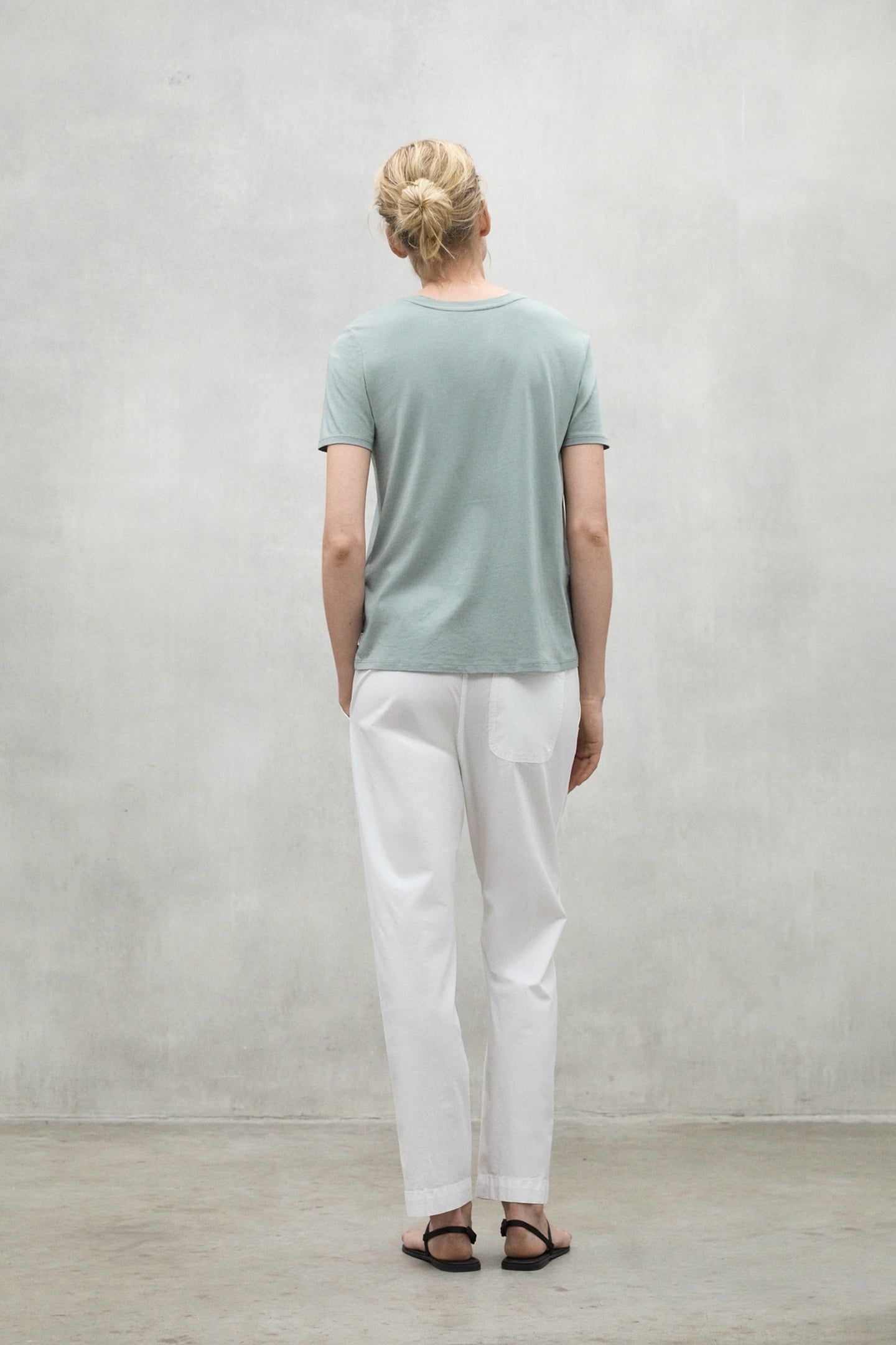 LAKEALF T-SHIRT SAGE 2