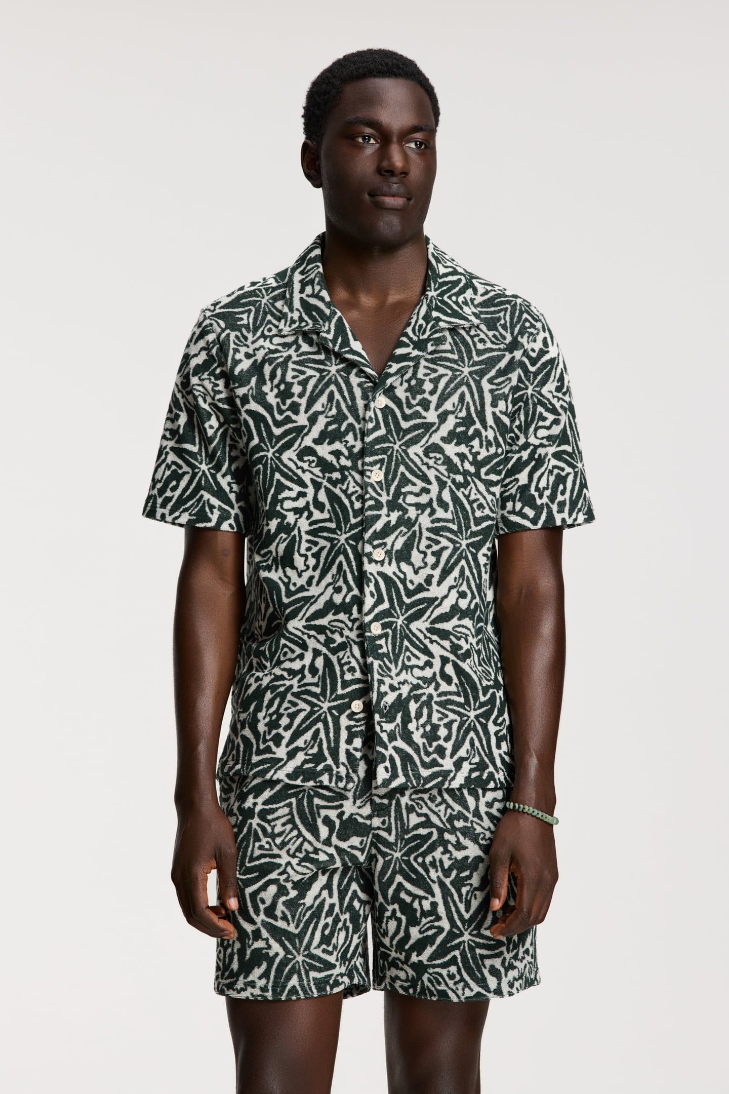 TONY TOWELING SHORTS GREEN LEAF STARFISH 3