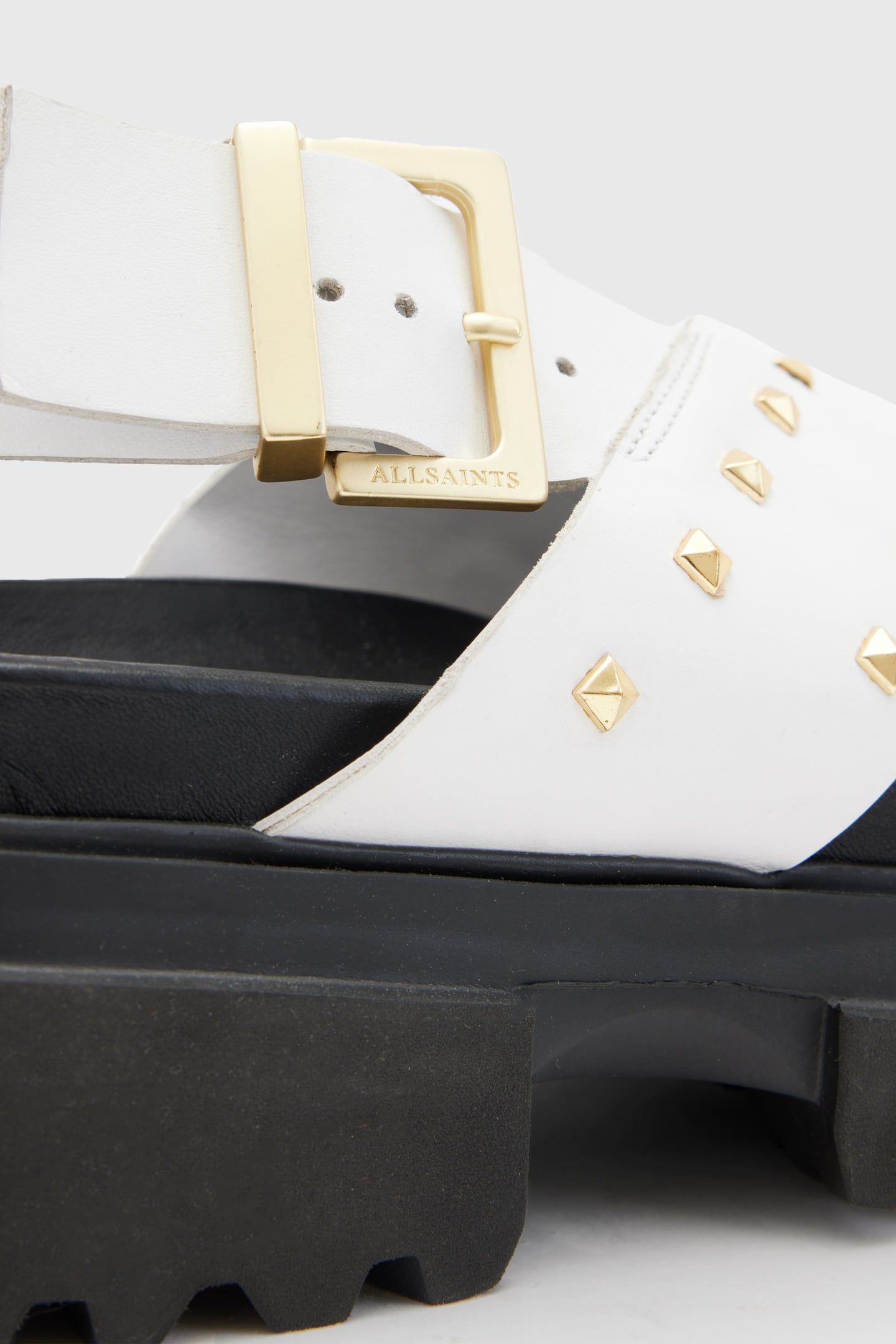 COSMO STUD SANDAL CHALK WHITE/BRASS 6