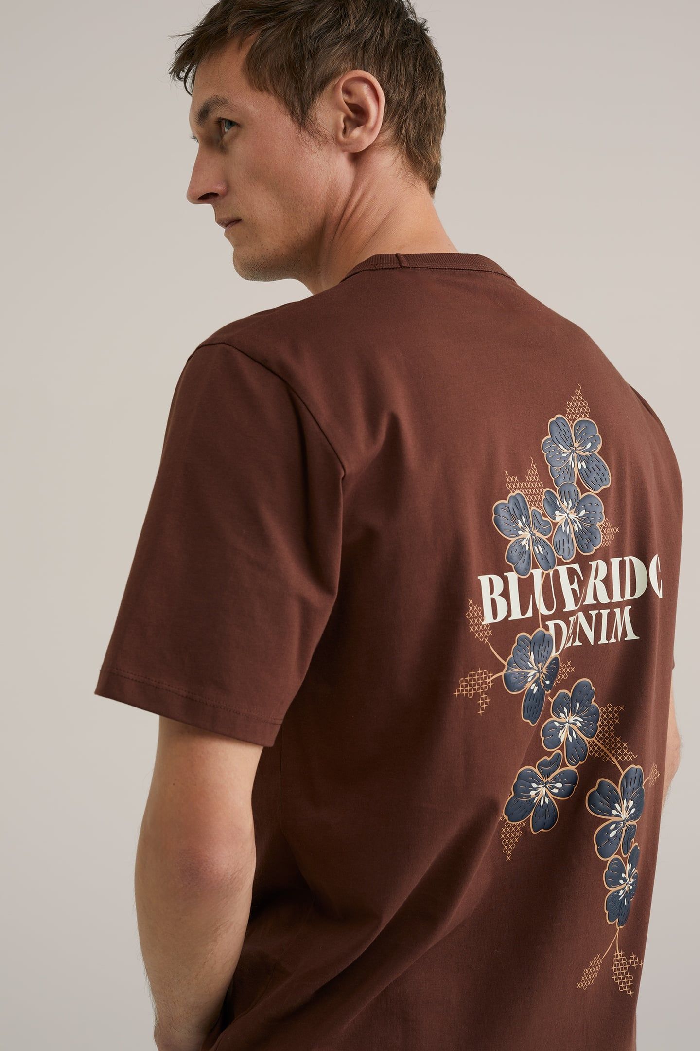 T-SHIRT BROWN 5