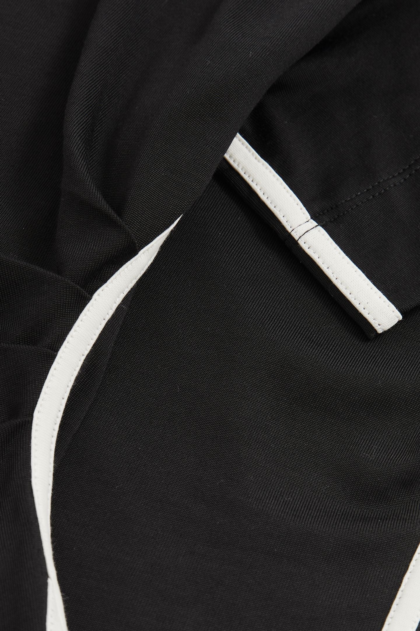 TIPPED CONTRAST TRIM TOP CREAM/BLACK 6