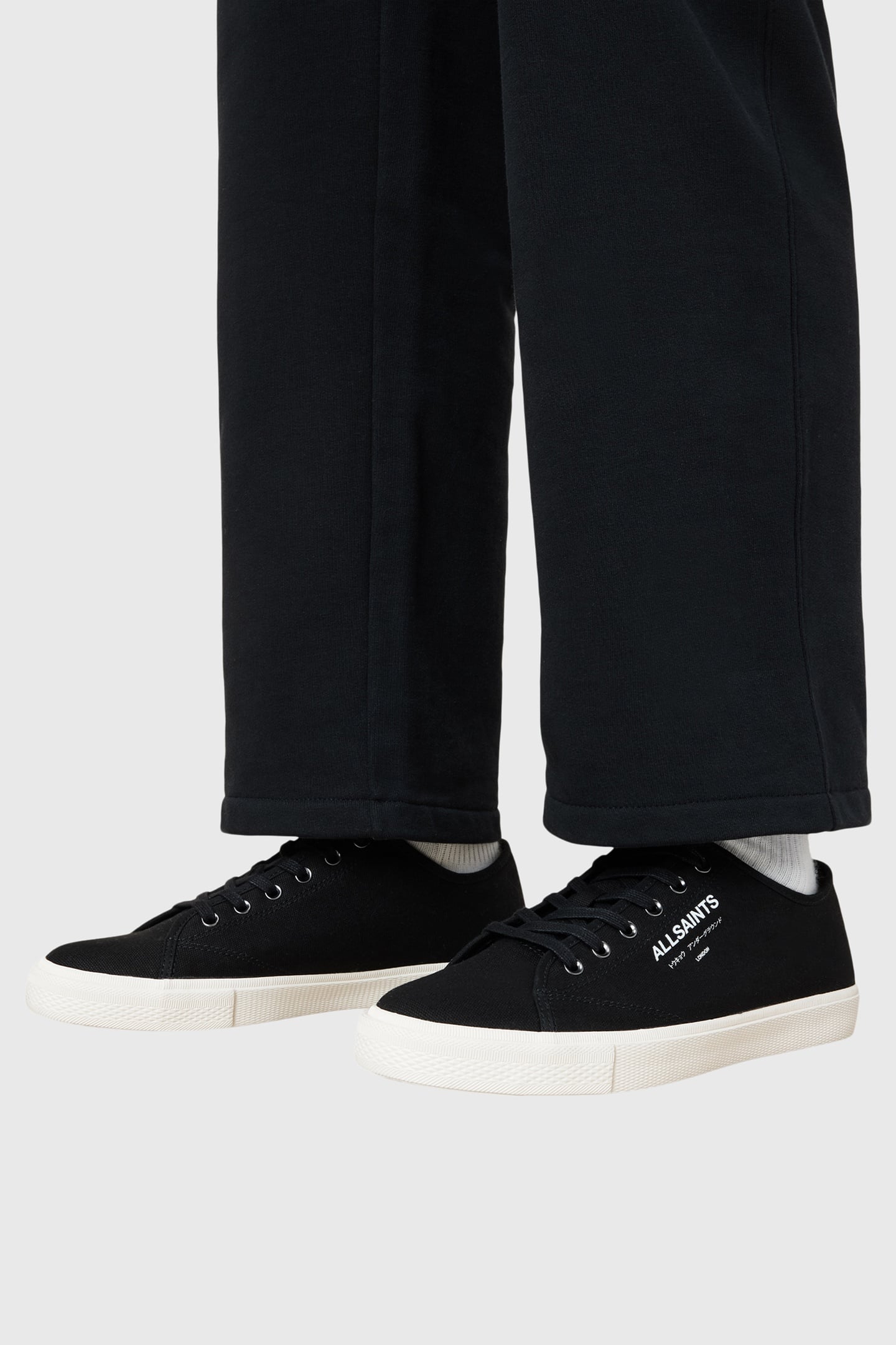 UNDGRND CAN LOW TOP OFF WHITE/BLACK 5