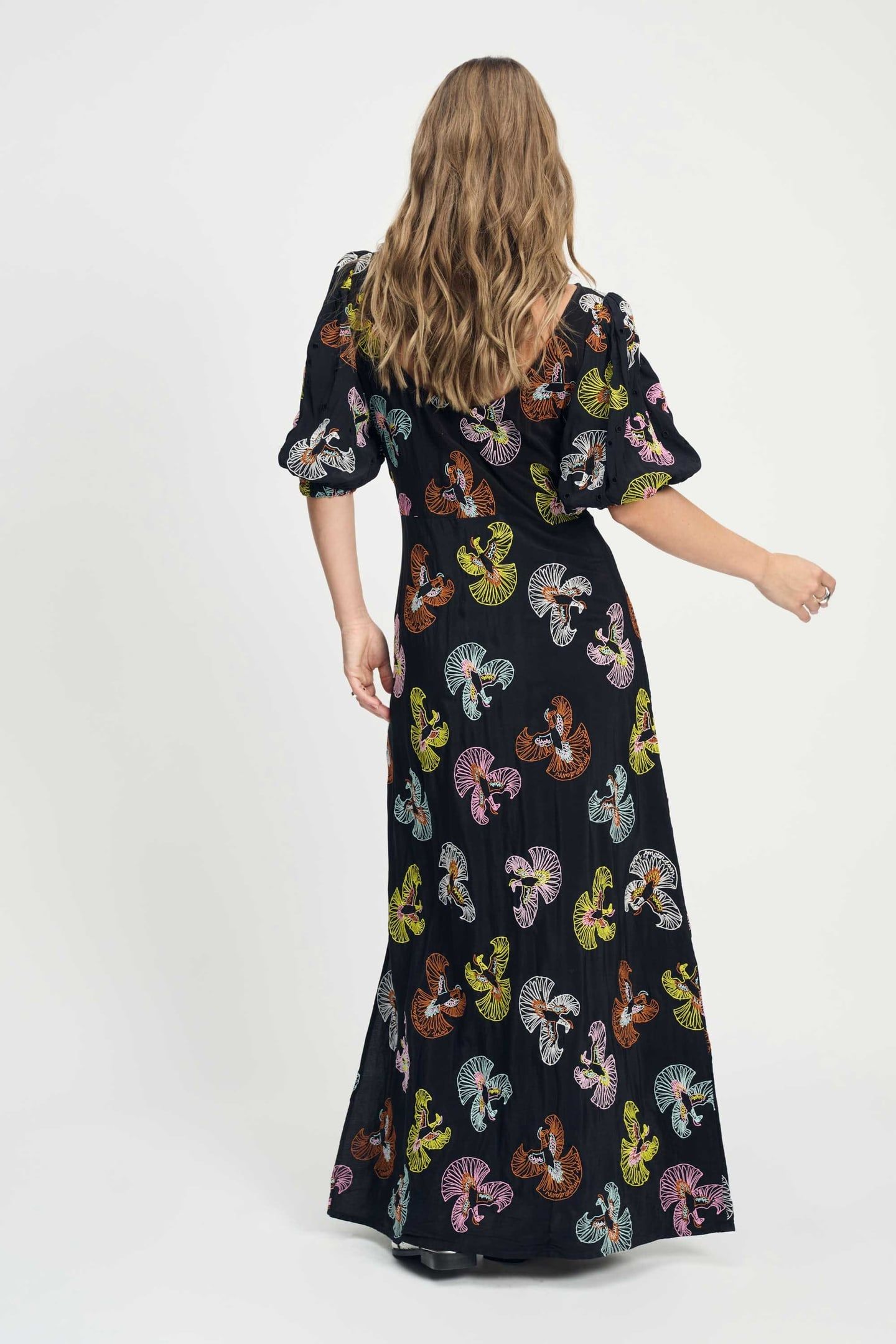 DRESS - EMBROIDERY SKY BLACK 4