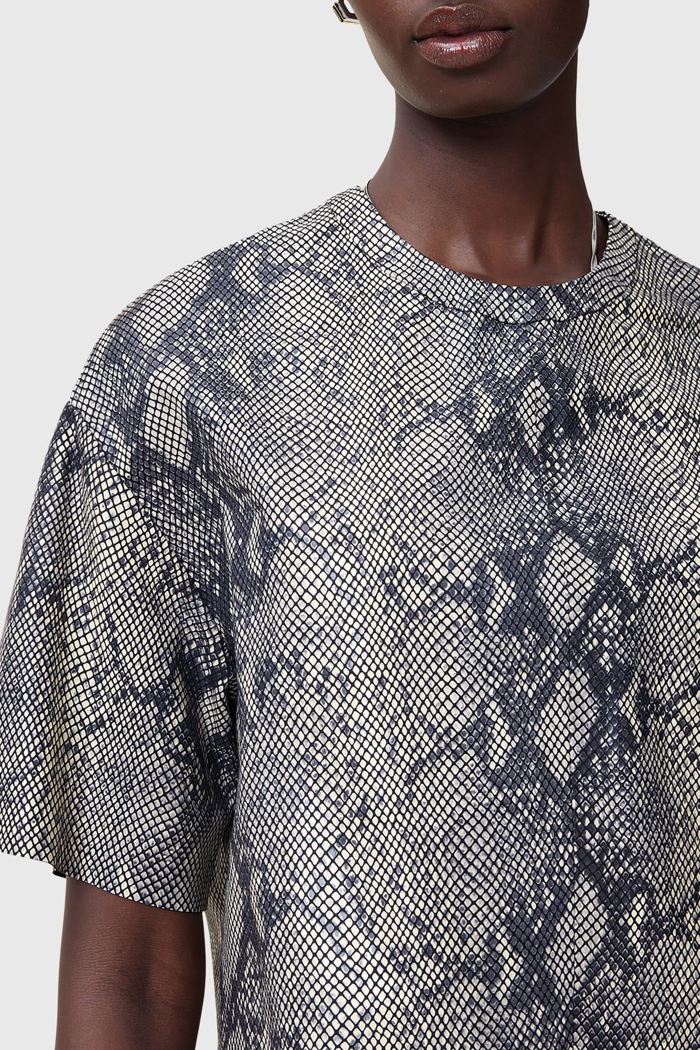 RENAI SNAKE TEE NATURAL WHITE 8