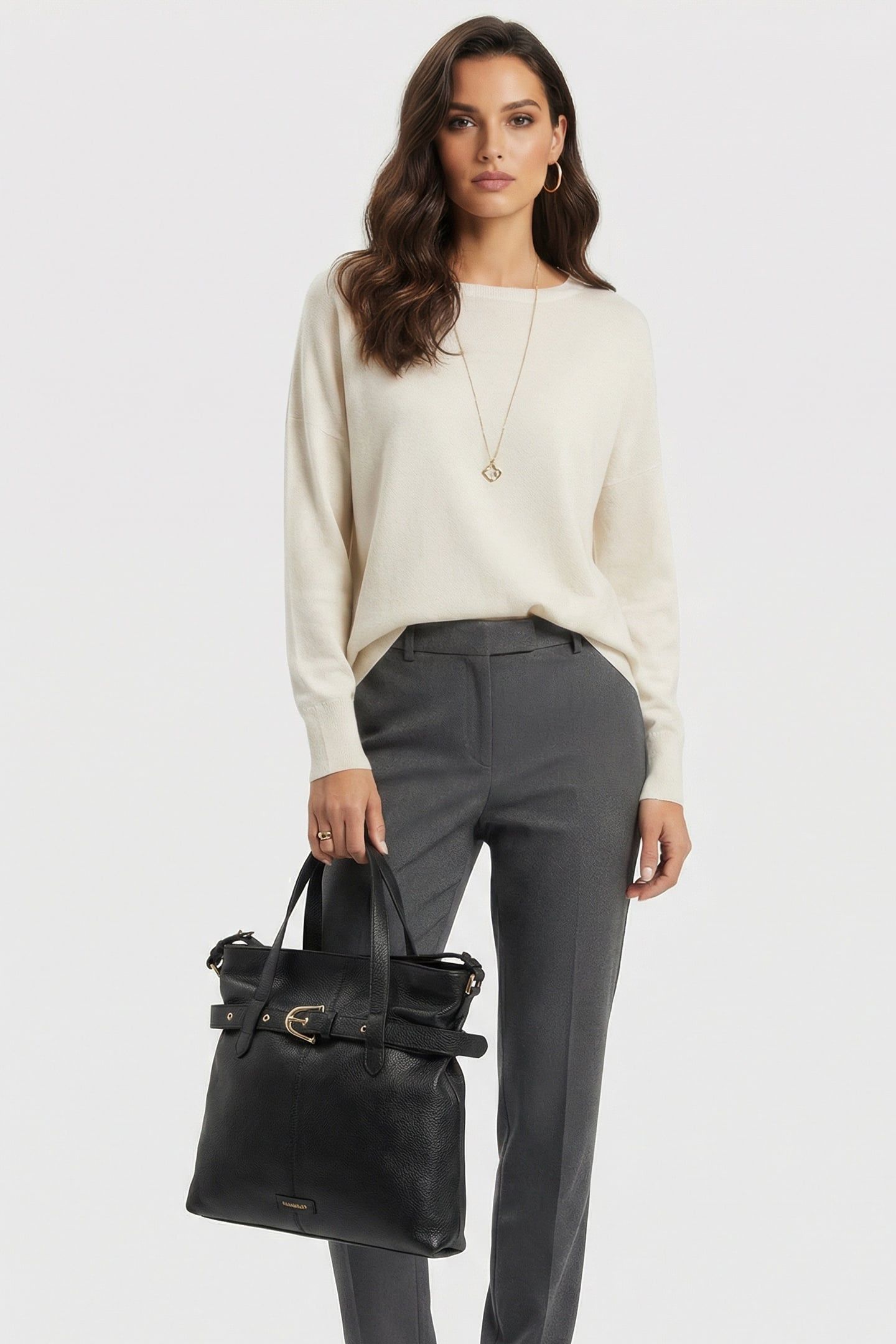 LARGE LEATHER TOTE BAG IN BLACK 1