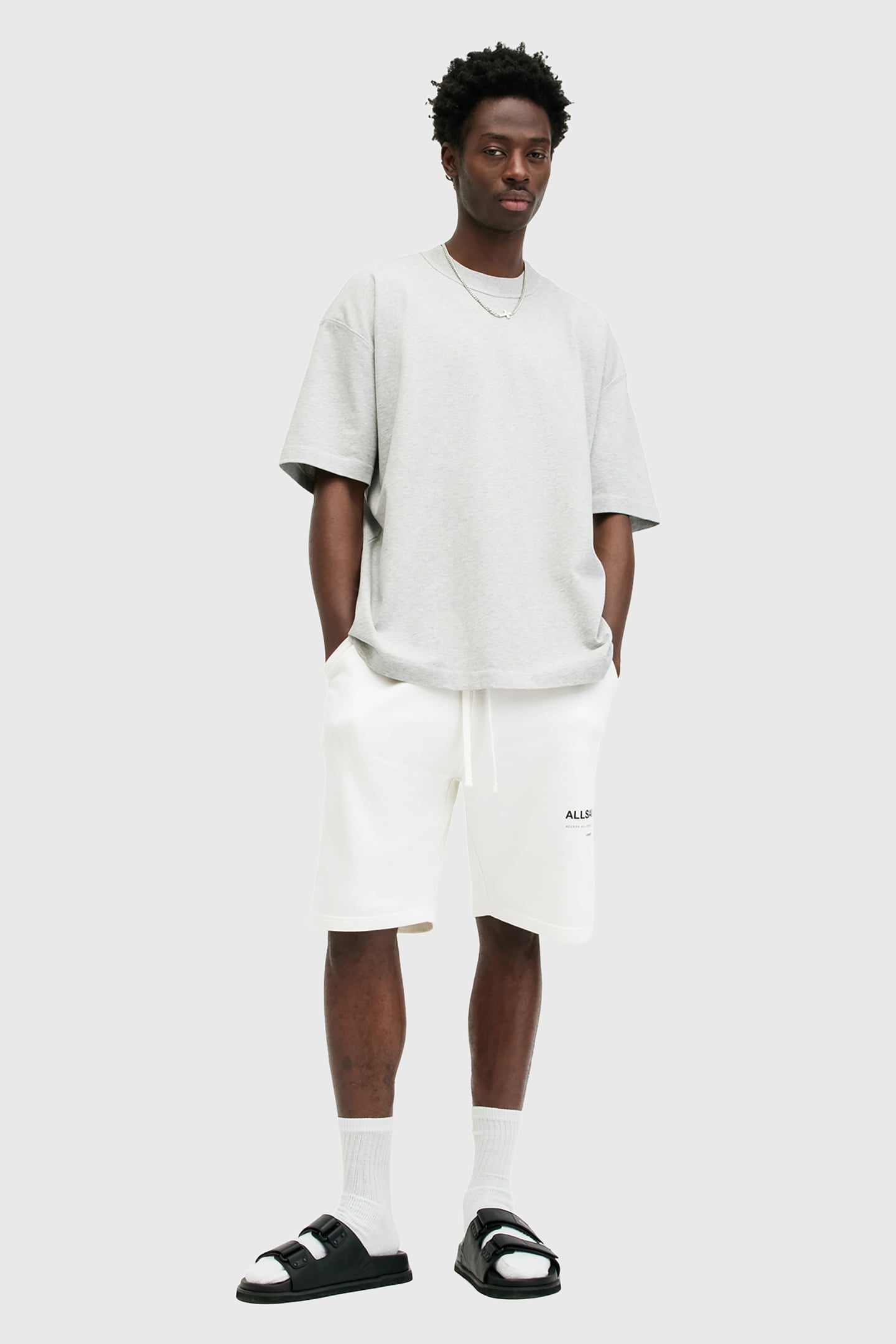 UNDERGROUND SWEATSHO ASHEN WHITE 2