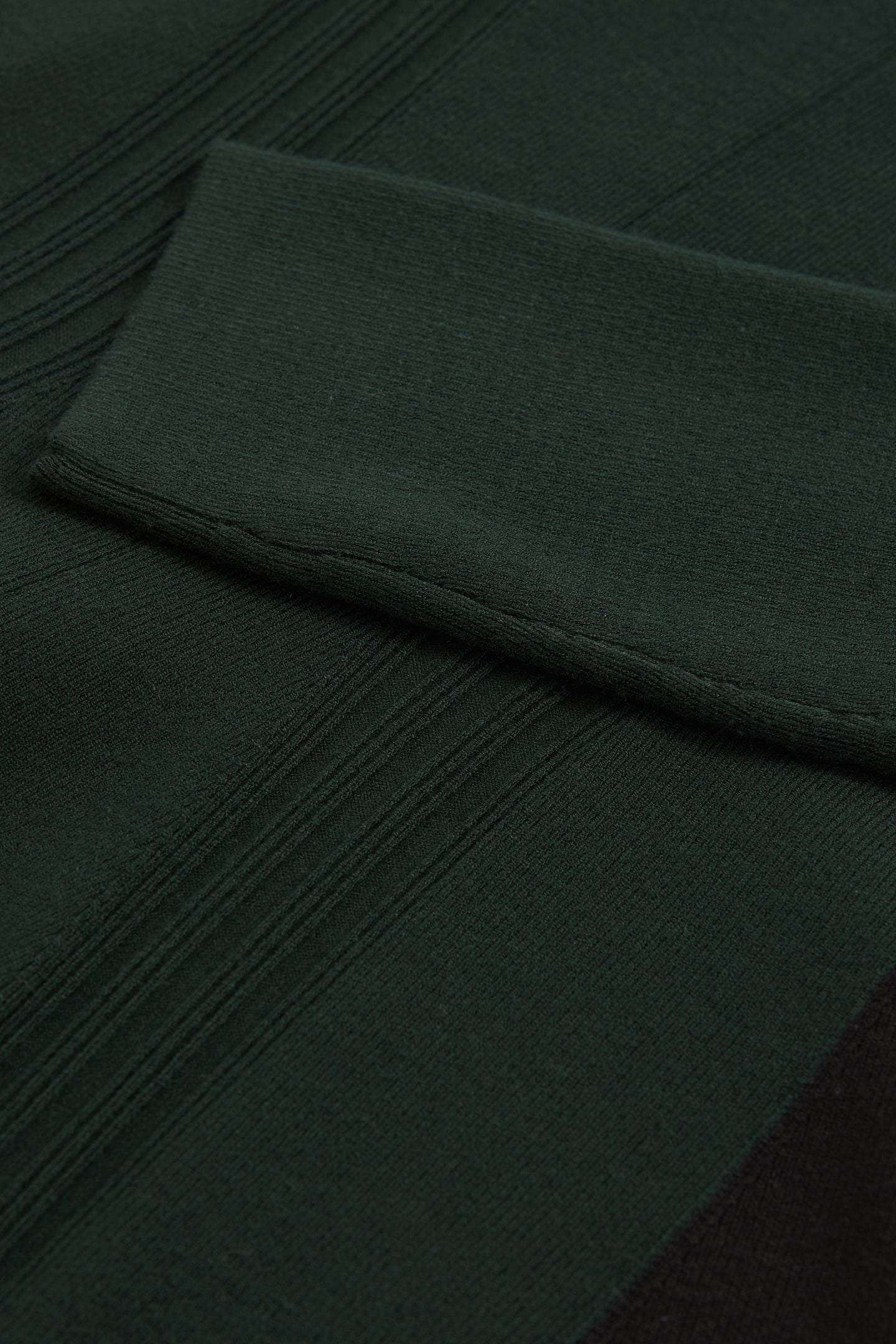 BELTED KNITTED FLIPPY DRESS GREEN/BLACK 5