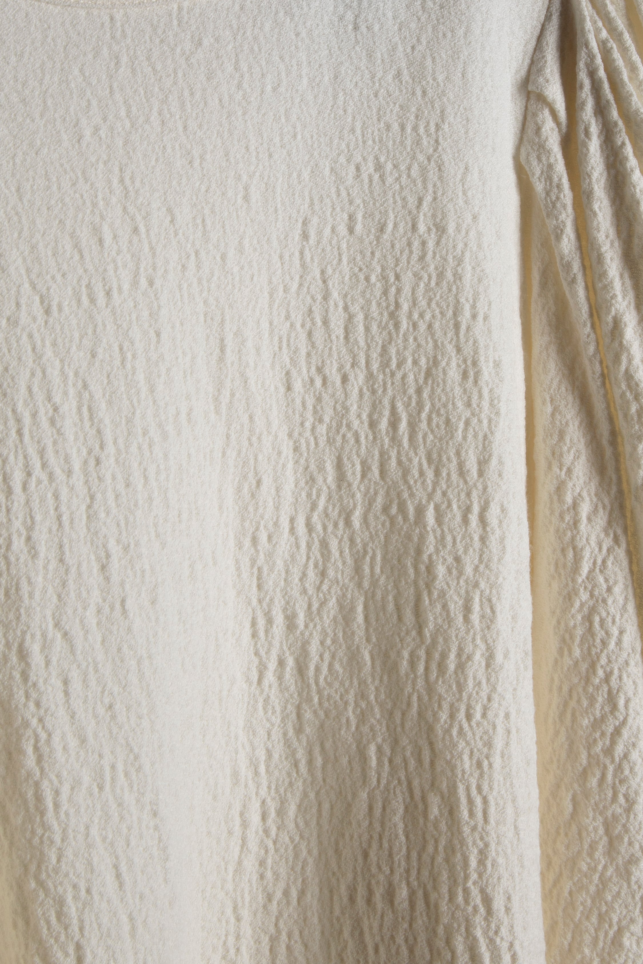 RISURYA WHITE 4