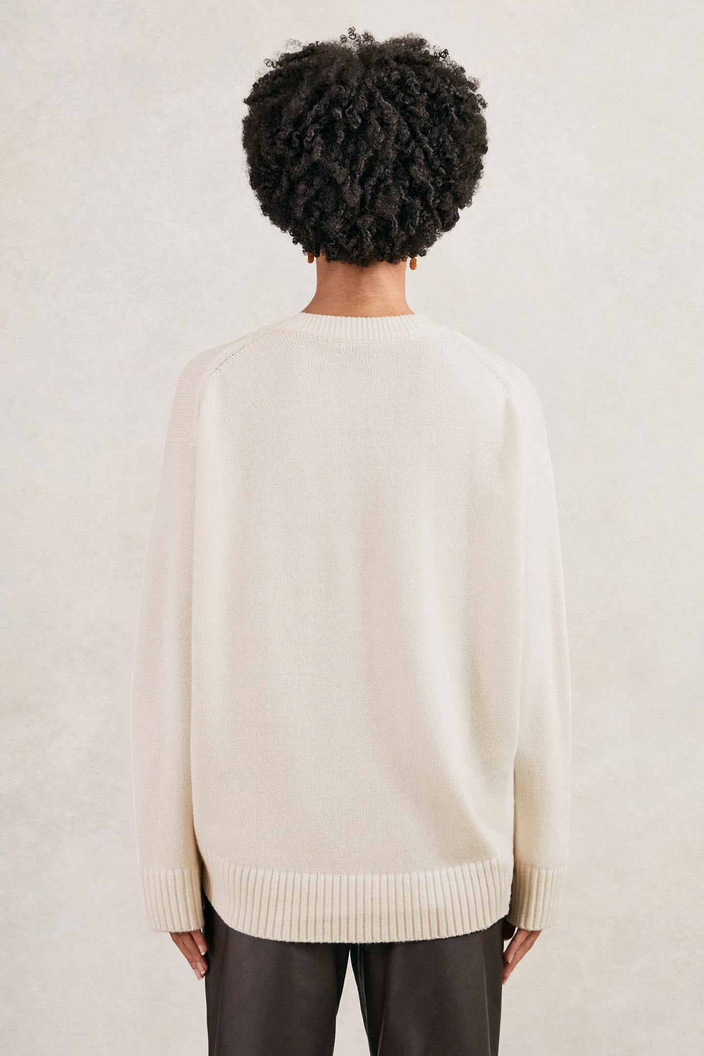 WOOL CASHMERE CREW NECK CREAM 2