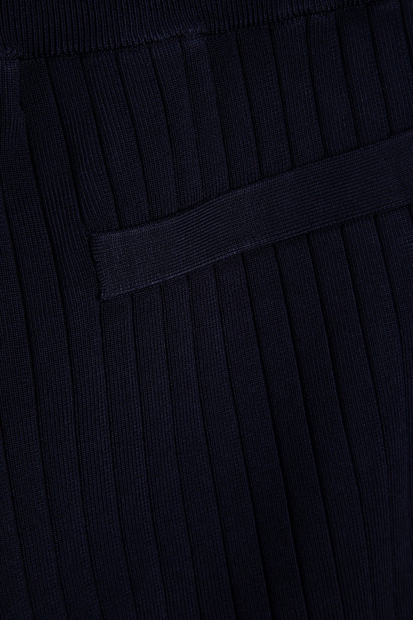 KNITTED SHORT NAVY 4