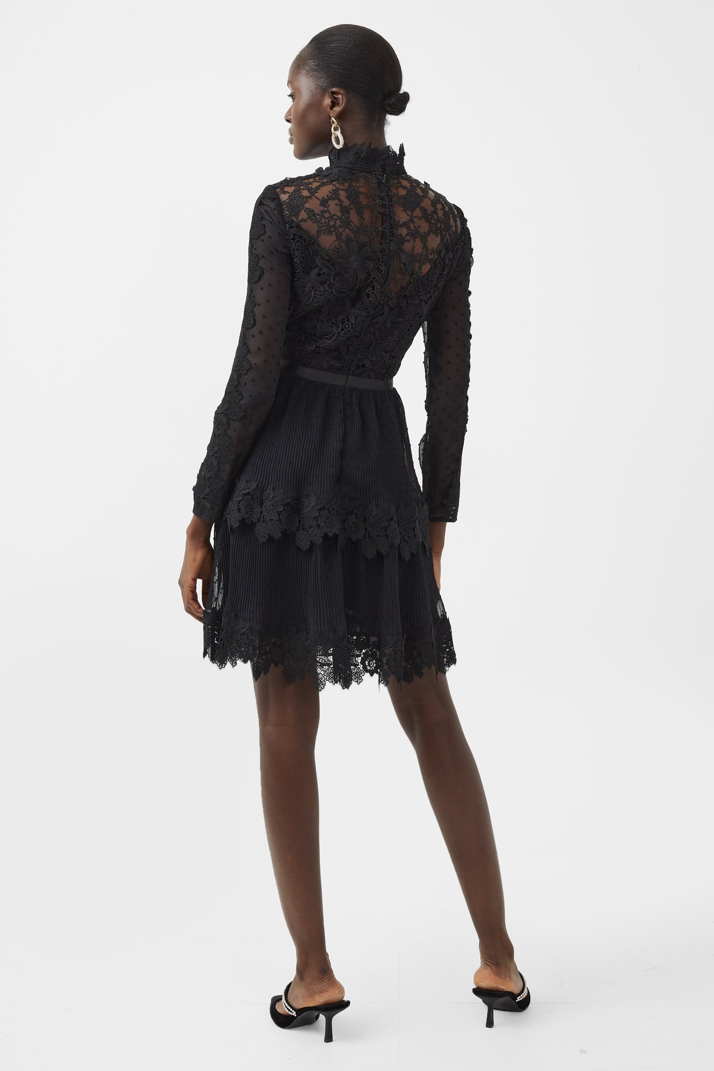 GARIANA LACE DRESS BLACK 3