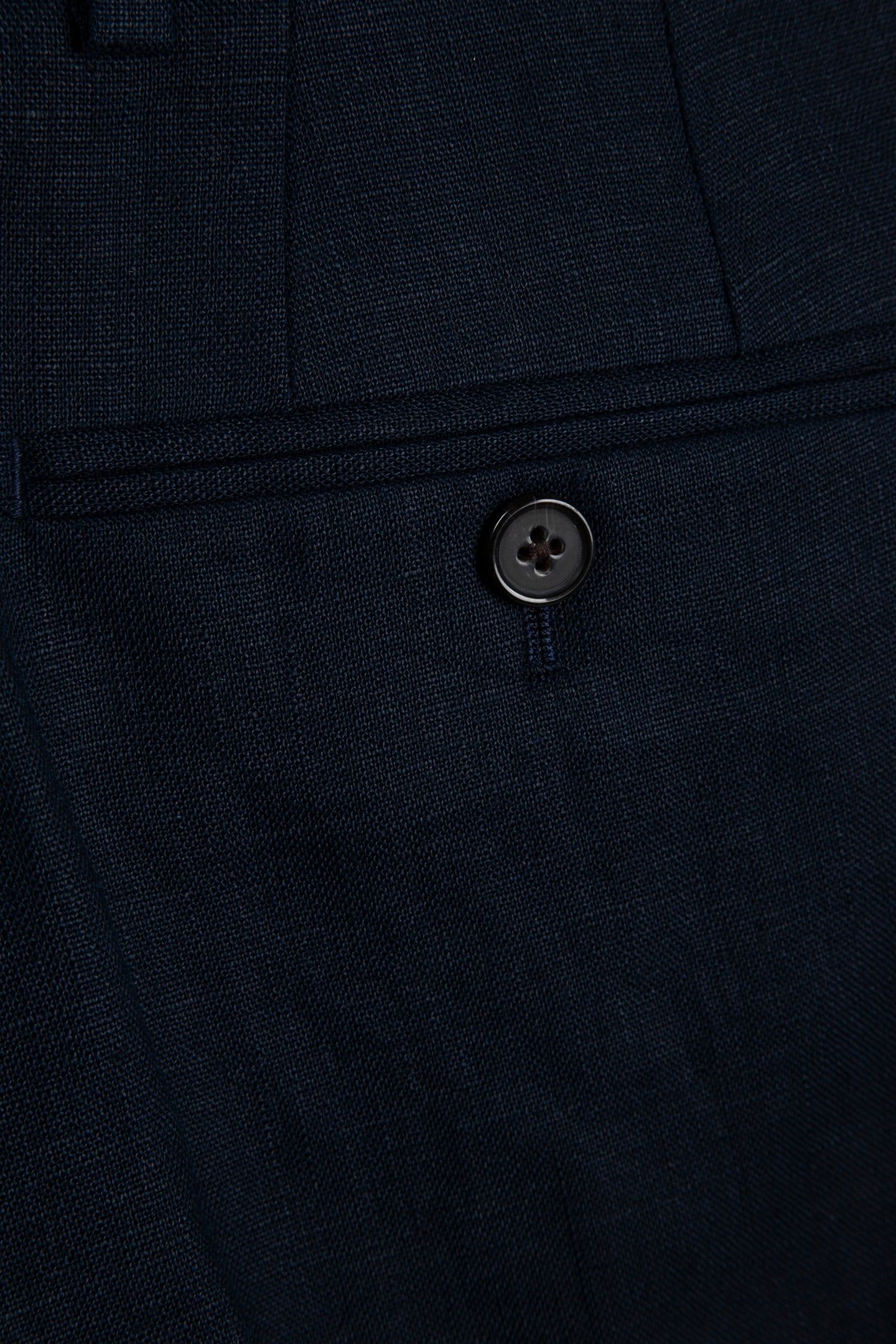 LINEN SHORT NAVY 4