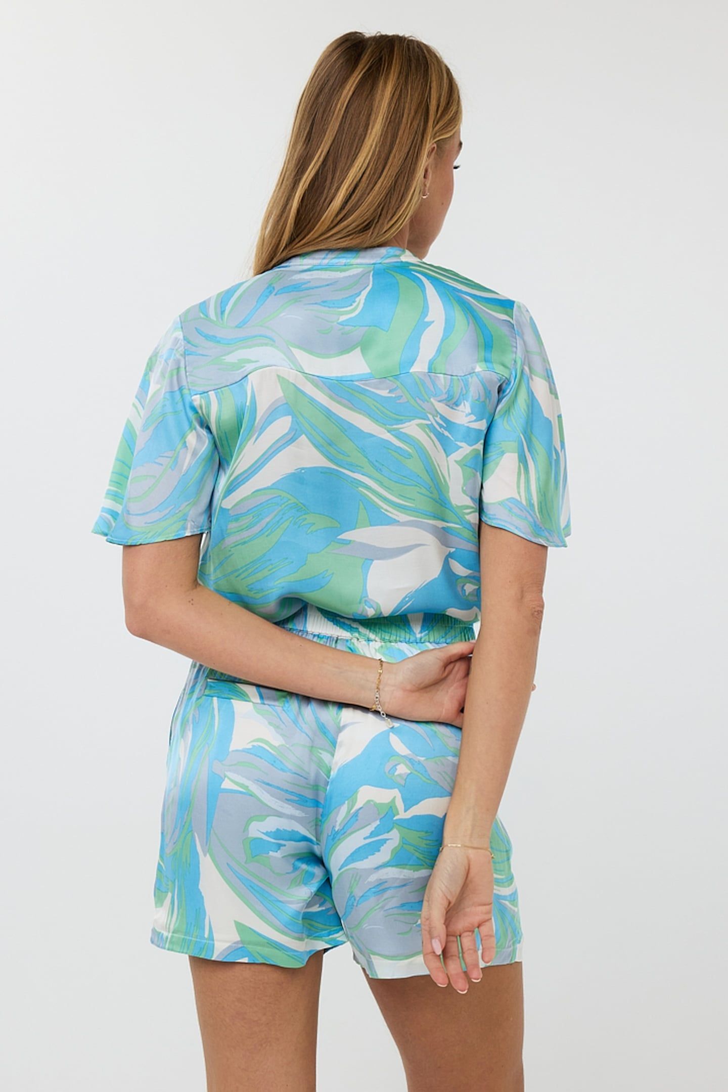 BLOUSE ELECTRIC WAVES PRINT 2
