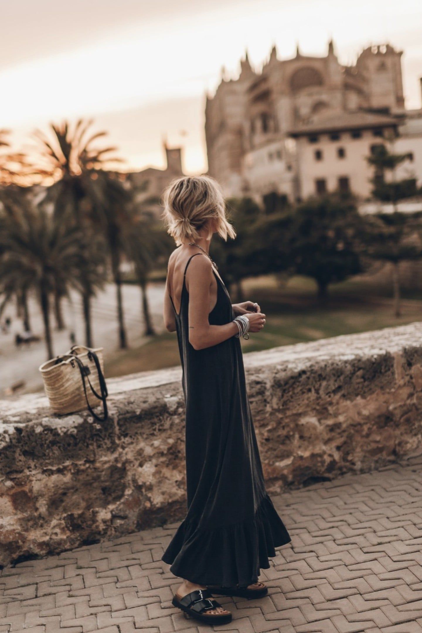 THE DARK LONG RUFFLE DRESS BLACK 3