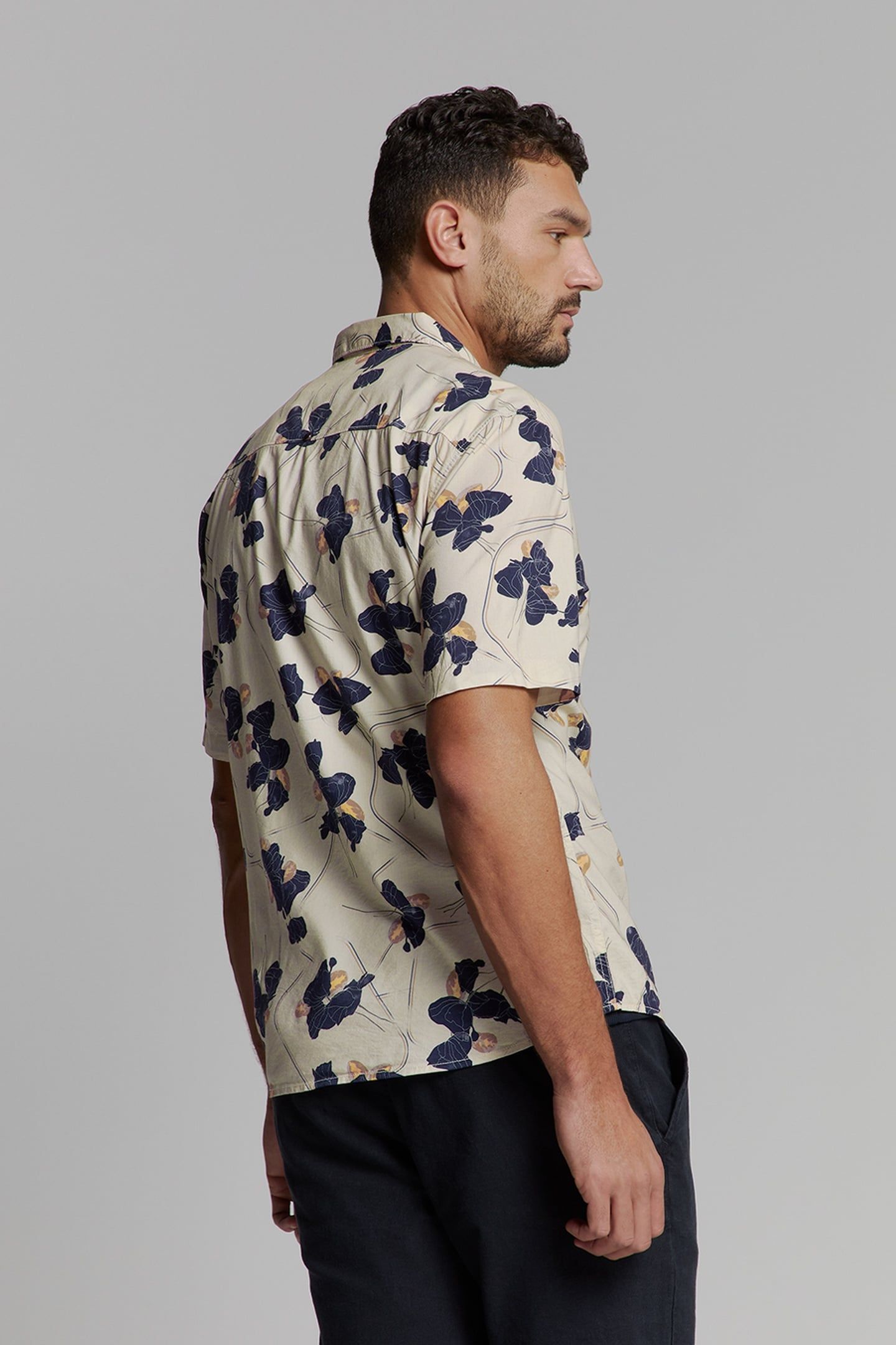 SHIRT SHORT SLEEVE REVERS COLLAR ALLOVER PRINTED CEMENT 3