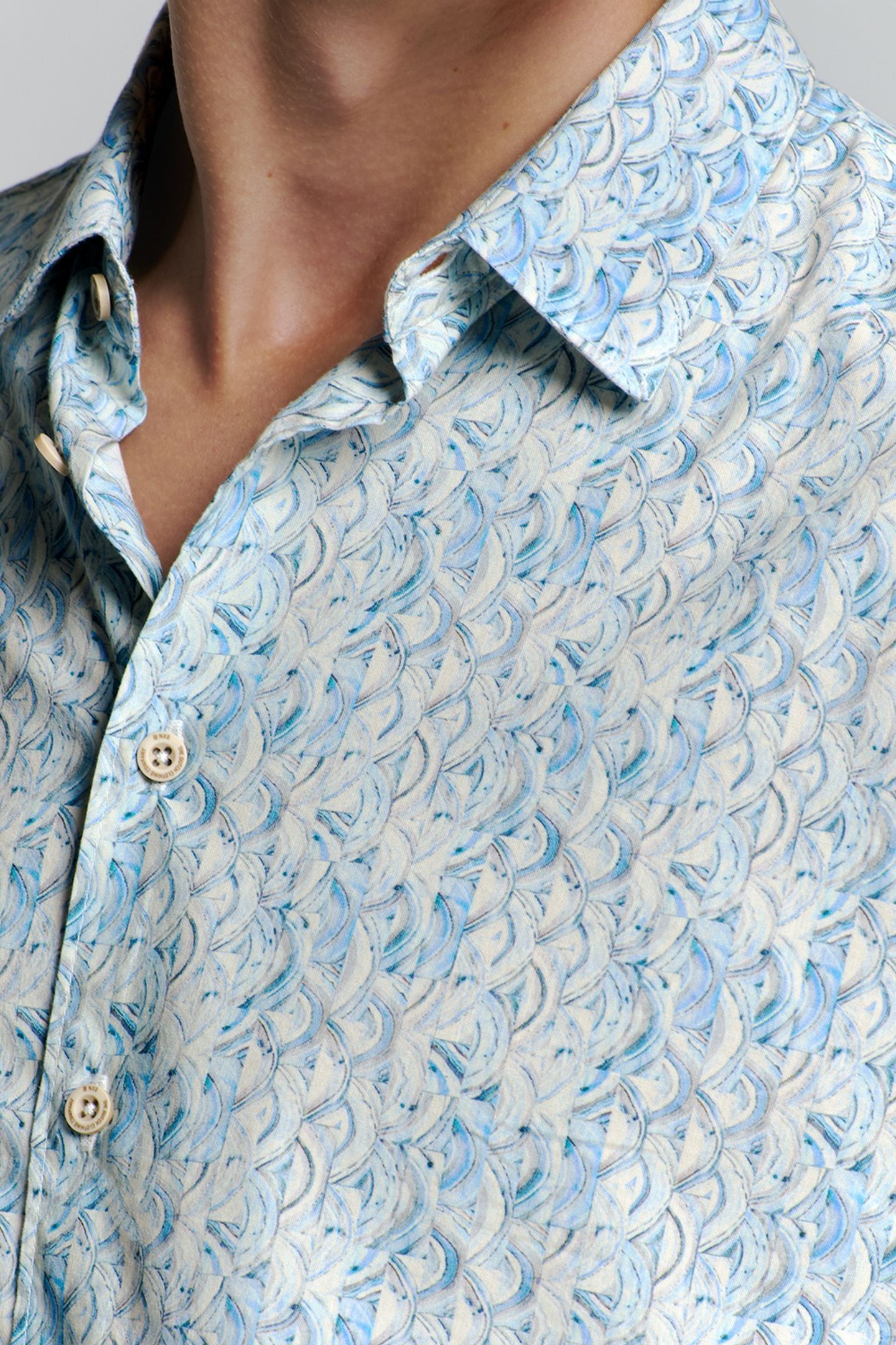 SHIRT SHORT SLEEVE ALLOVER PRINTED CLOUD 7