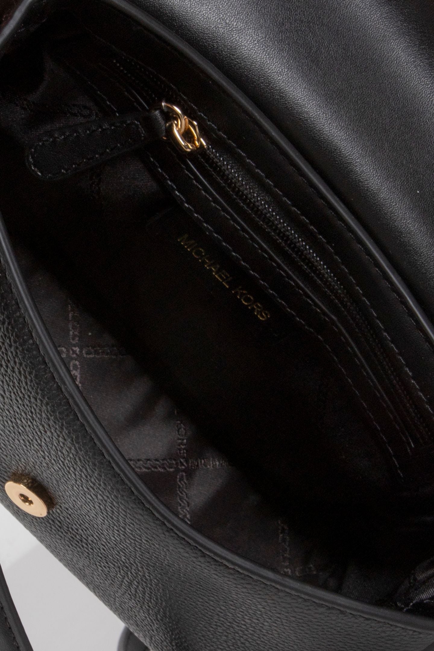 SMALL CROSSBODY BLACK 4