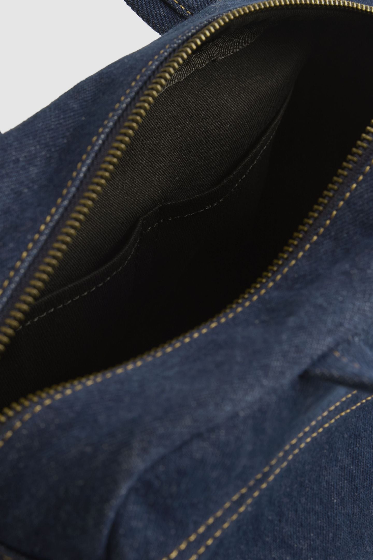 LEVI'S® PRESLEY TOP HANDLE BAG 5