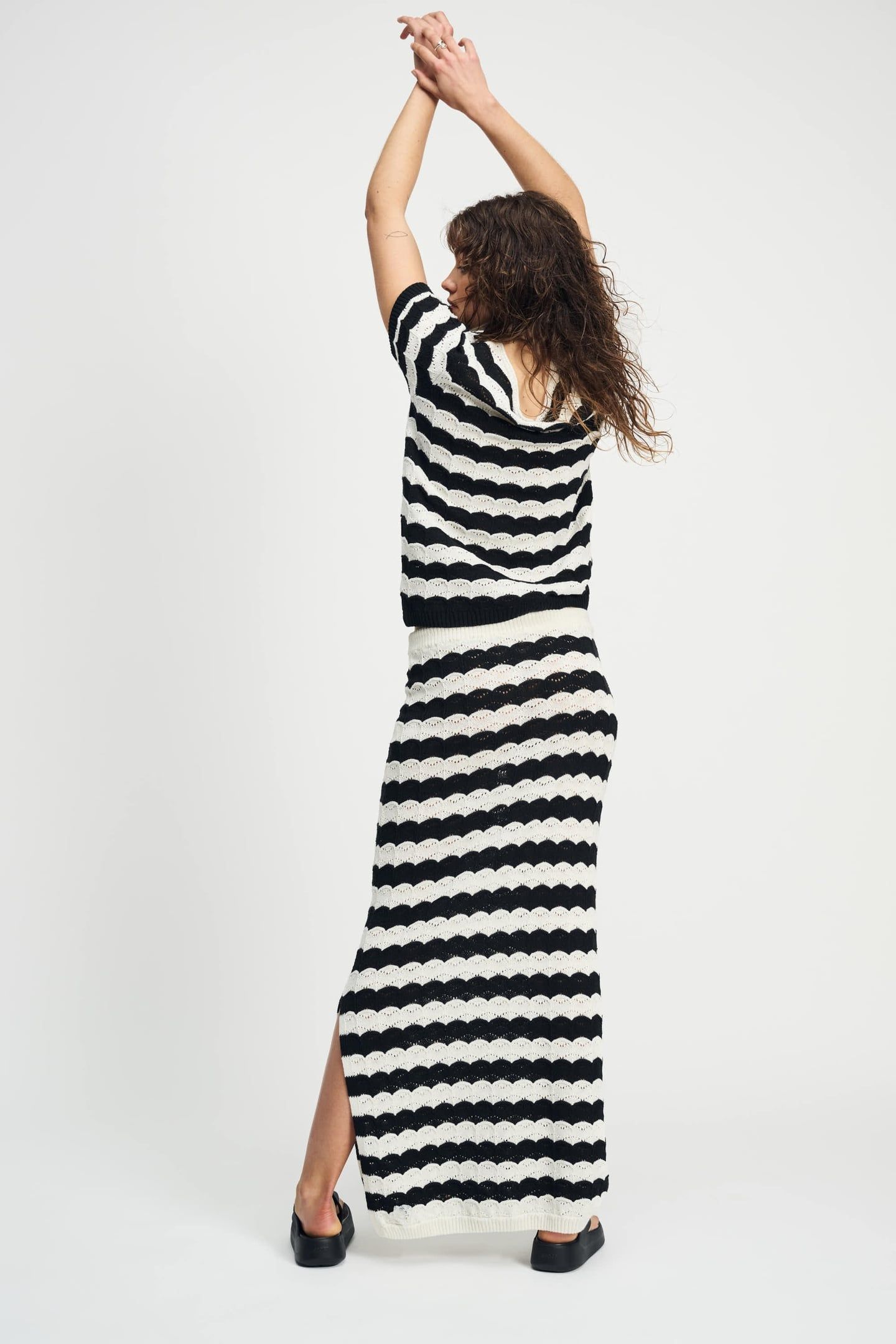 TOP - CROCHET BLACK WHITE 5