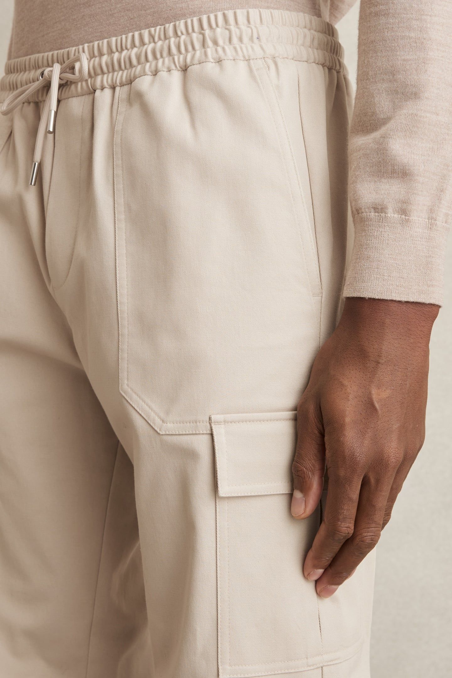 RELAXED DRAWSTRING CARGO CUFFED TROUSER STONE 6