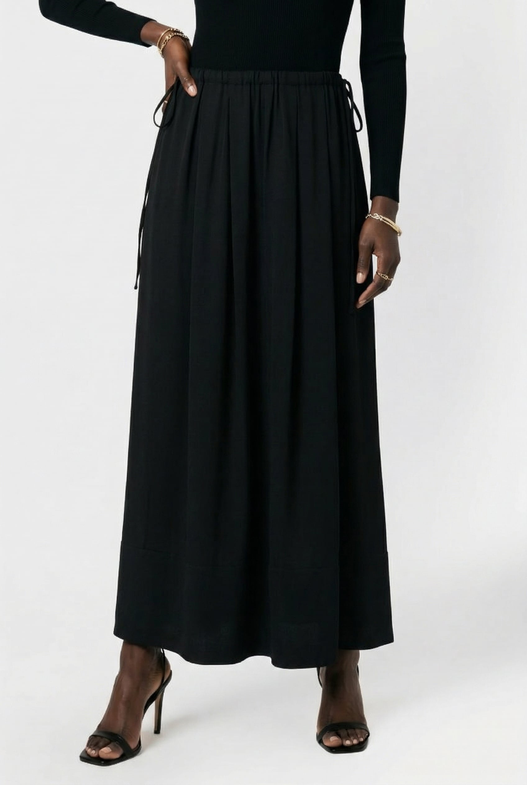WIN SKIRT BLACK 1